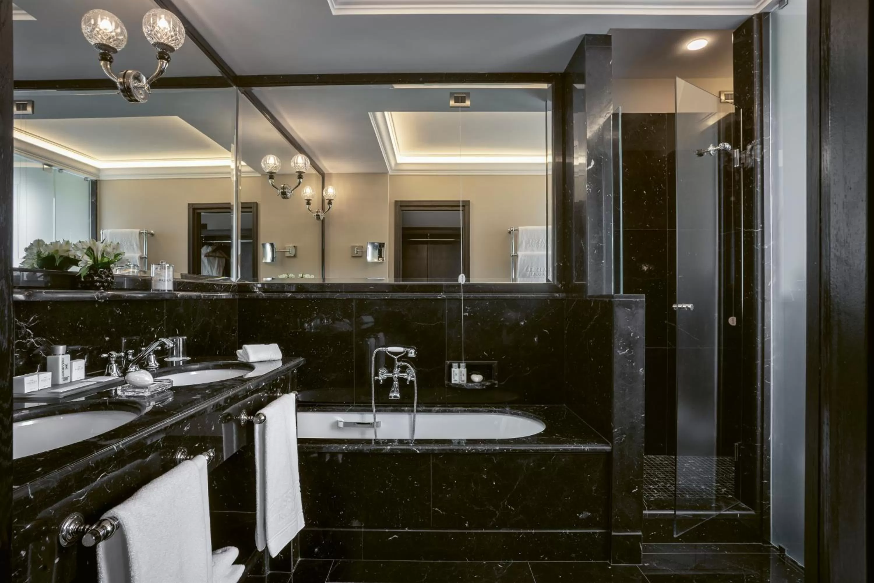 Bathroom in Hassler Roma