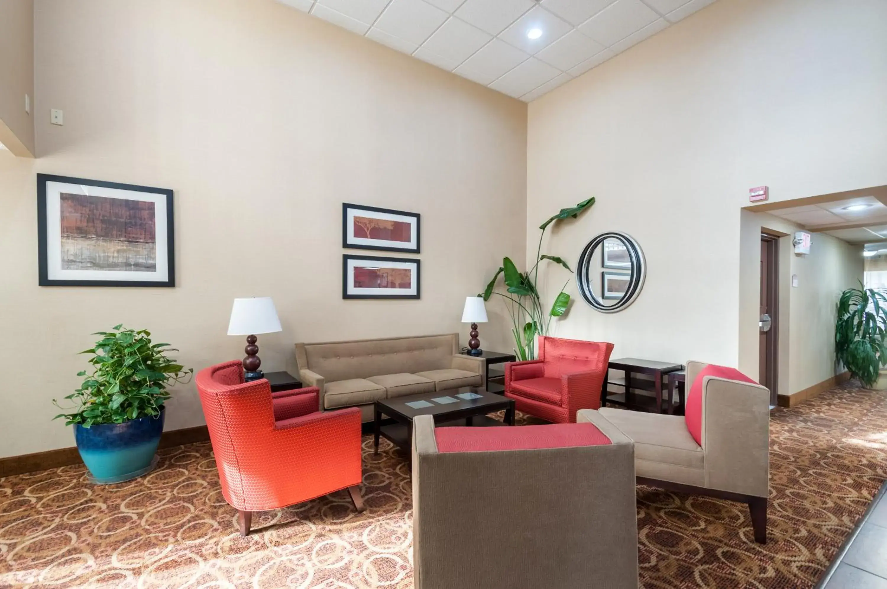 Lobby or reception, Seating Area in Econo Lodge Hagerstown