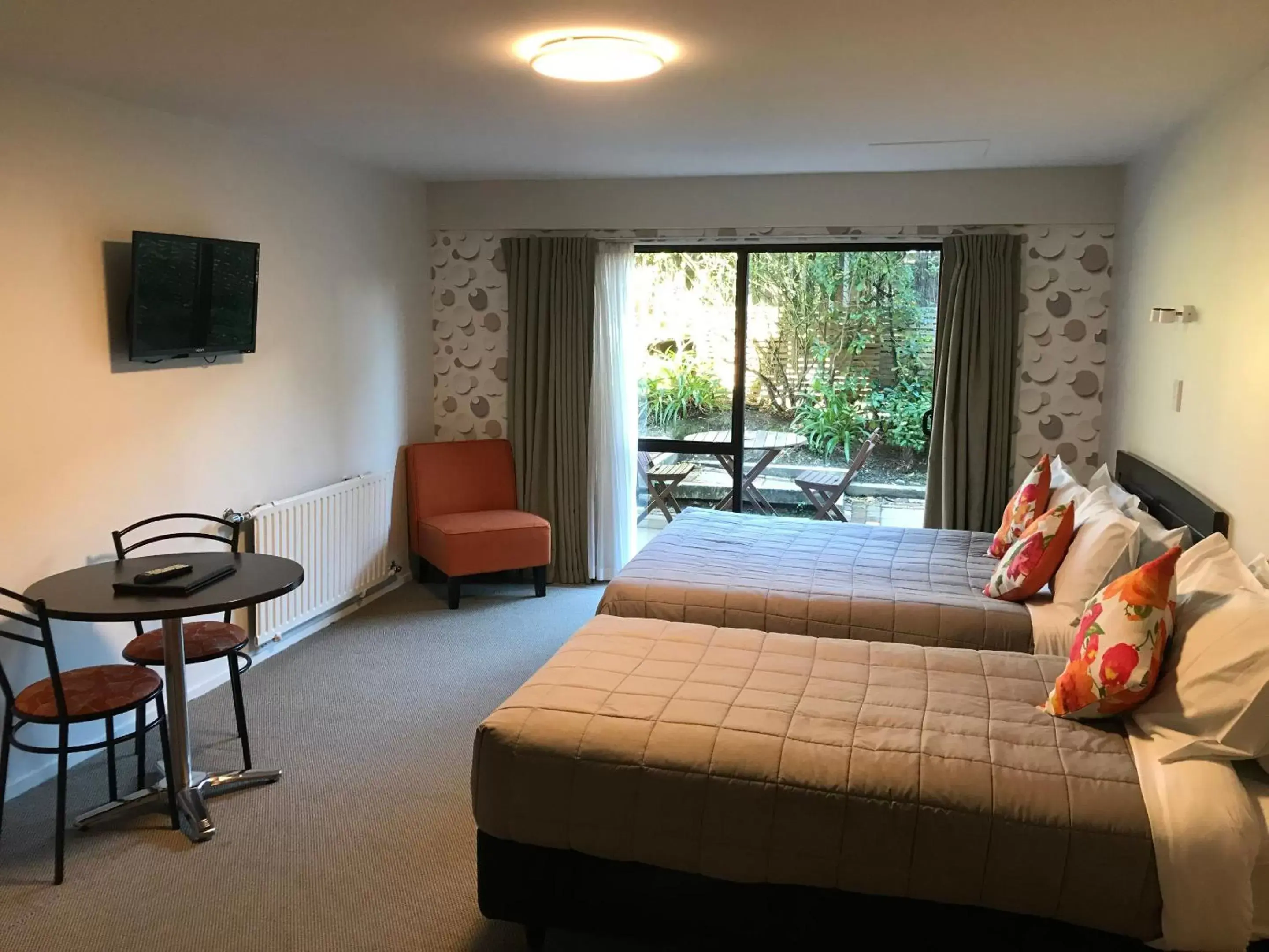 Bedroom in Earnslaw Lodge