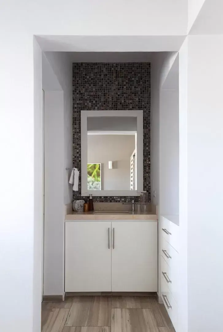 Bathroom, Kitchen/Kitchenette in Azura Boutique Hotel