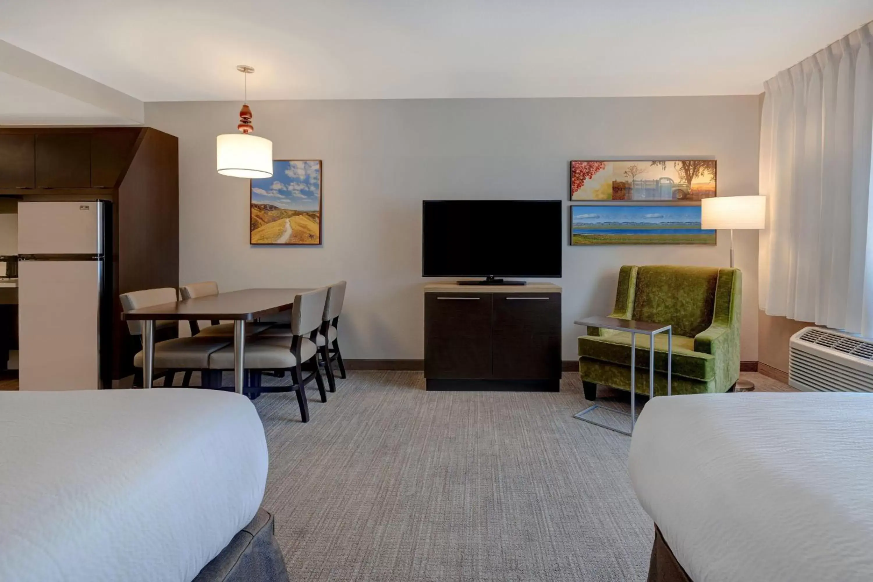 Photo of the whole room, TV/Entertainment Center in TownePlace Suites by Marriott San Luis Obispo