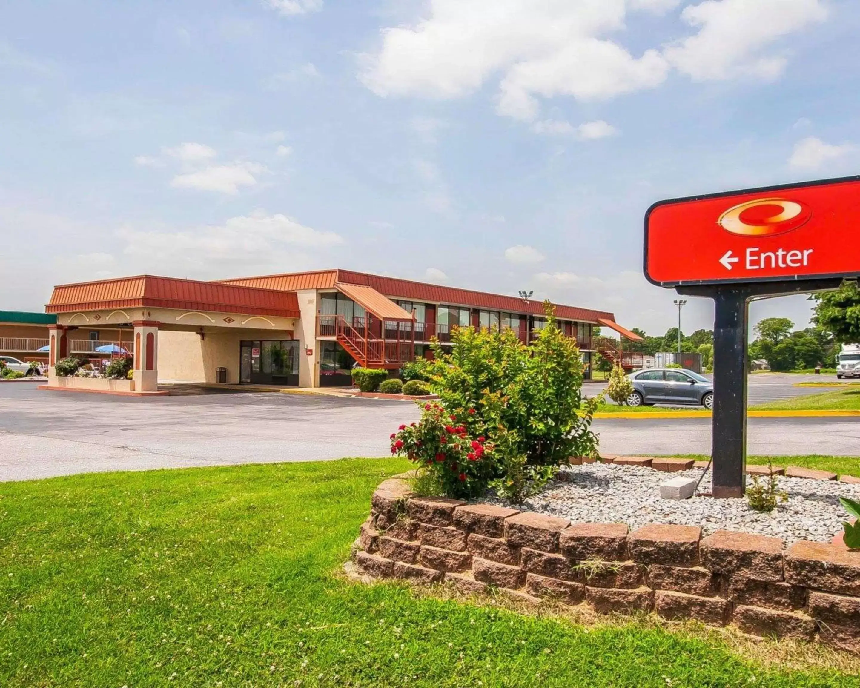 Property Building in Econo Lodge Dyersburg