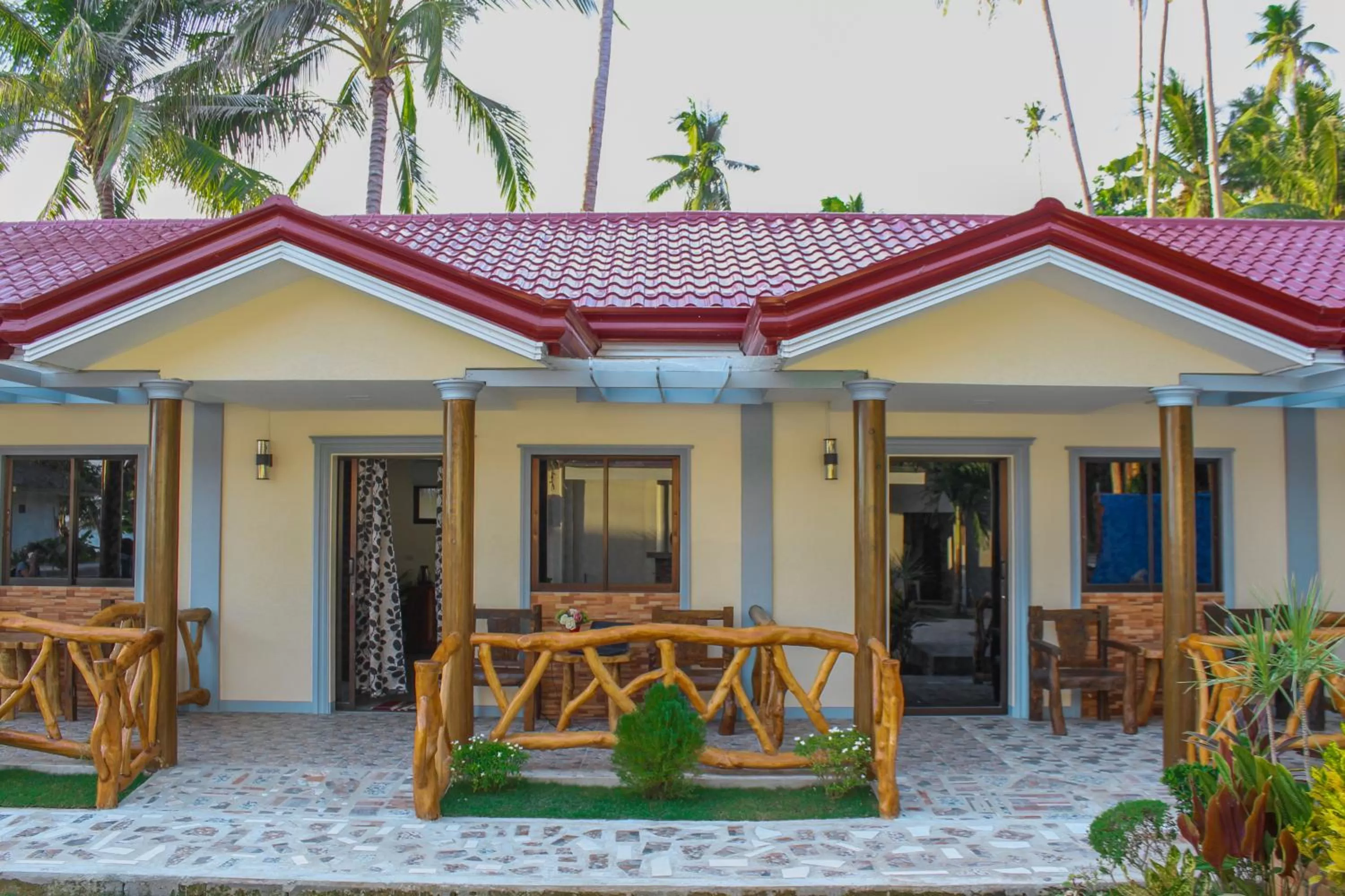 Property building in Aloha Seaside Resort