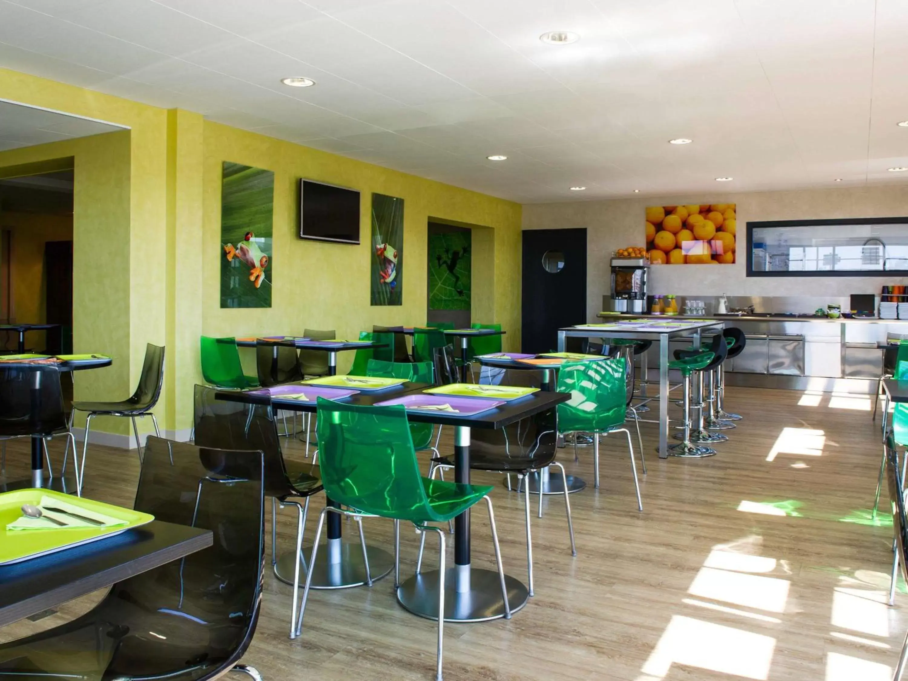 Breakfast, Restaurant/Places to Eat in ibis Styles Bourges