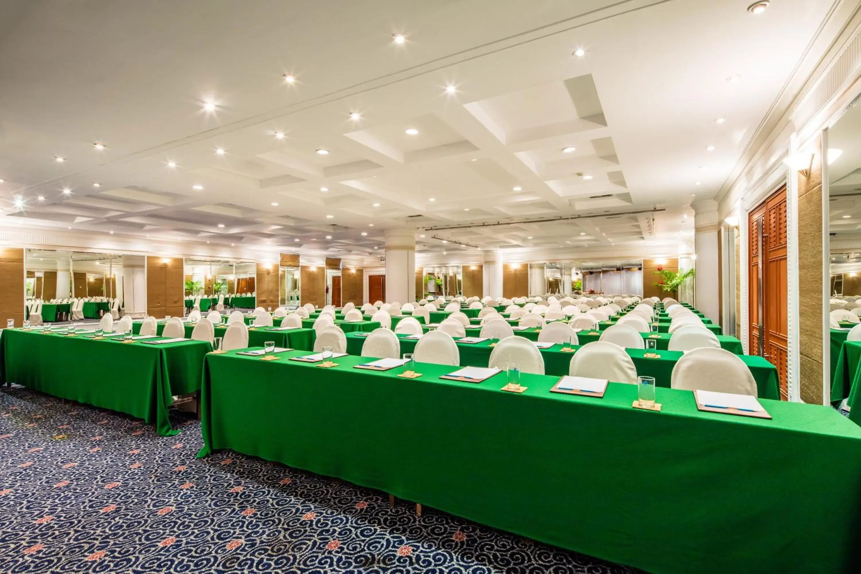 Meeting/conference room, Business Area/Conference Room in Cholchan Pattaya Beach Resort - SHA Extra Plus