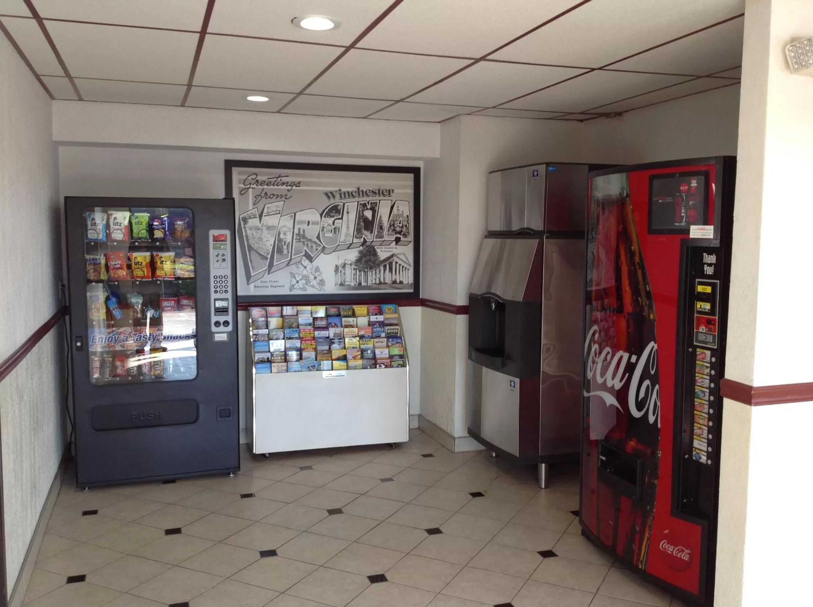 Super 8 by Wyndham Winchester VA