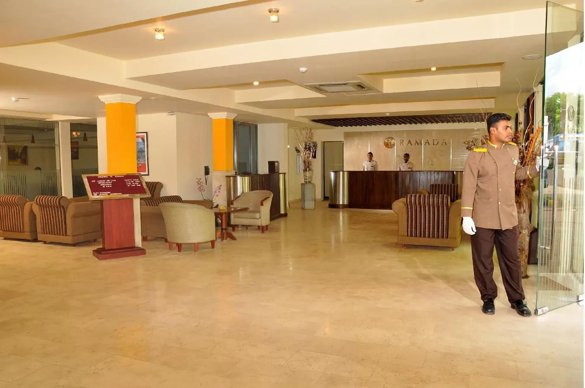 Lobby or reception in Ramada Katunayake