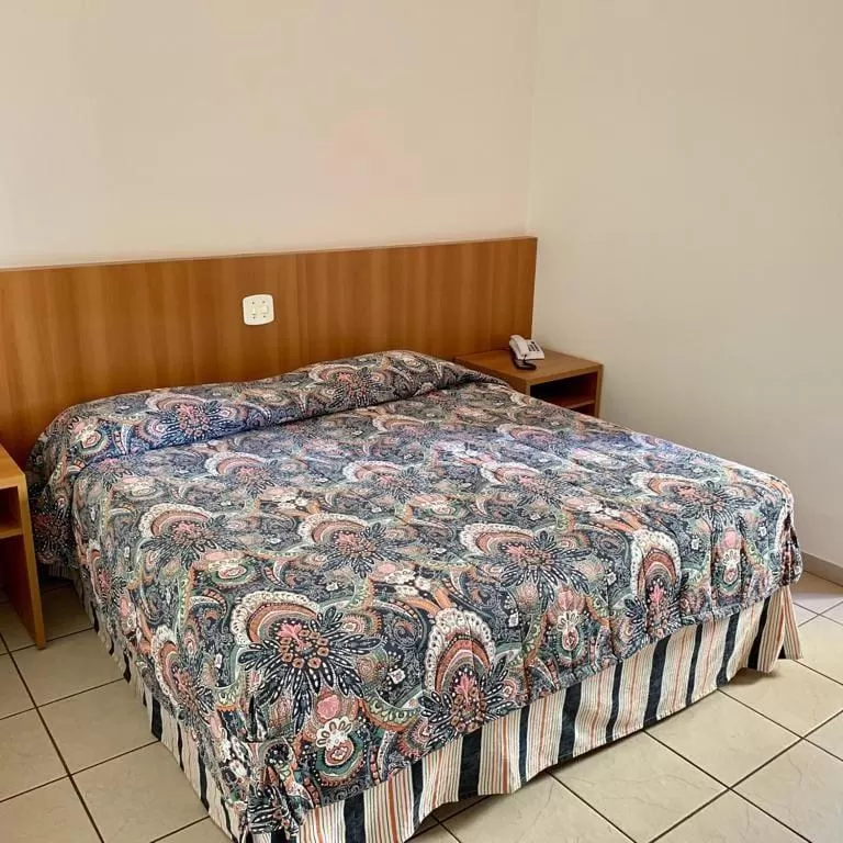 Bed in Hotel Flat Alameda