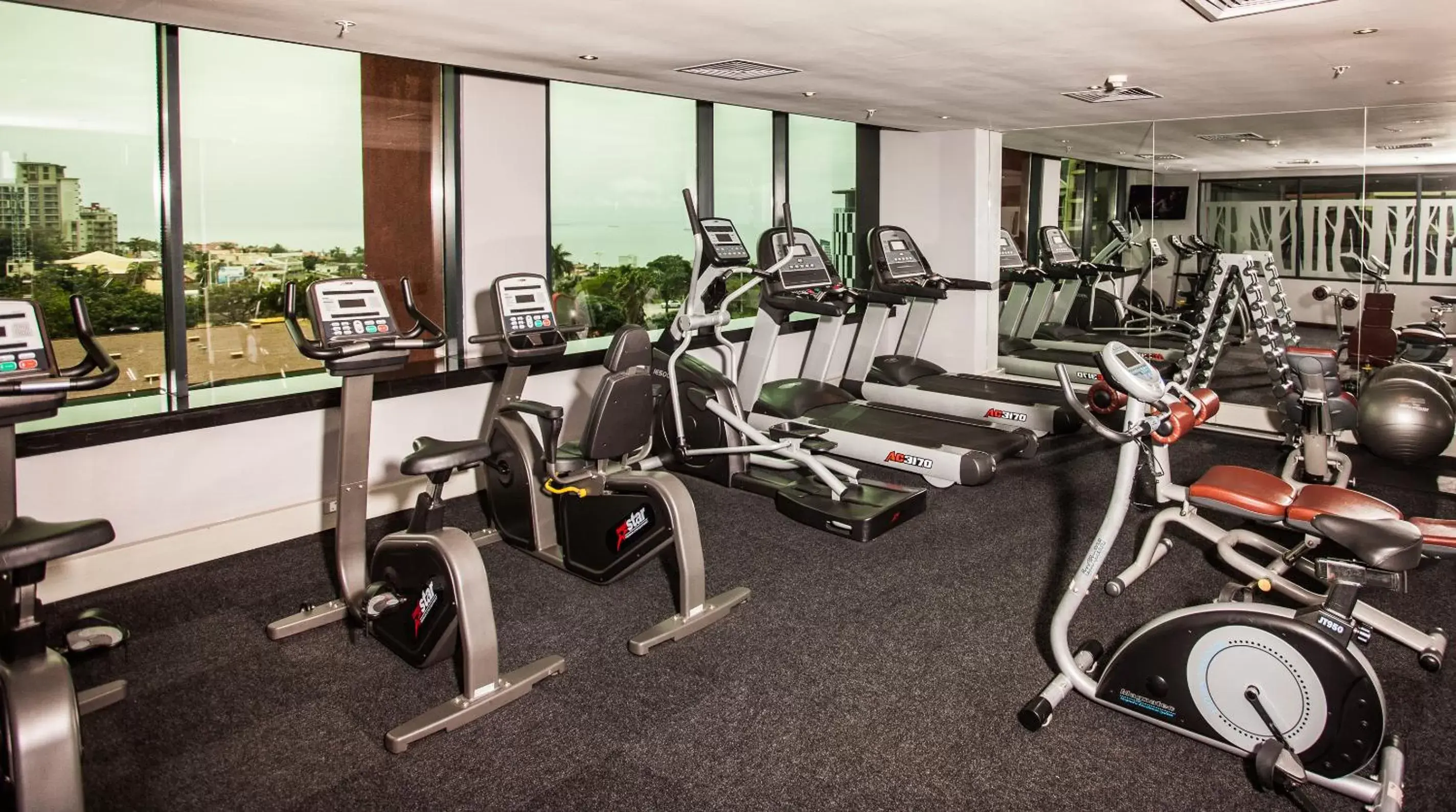 Fitness centre/facilities, Fitness Center/Facilities in Coastlands Umhlanga Hotel and Convention Centre