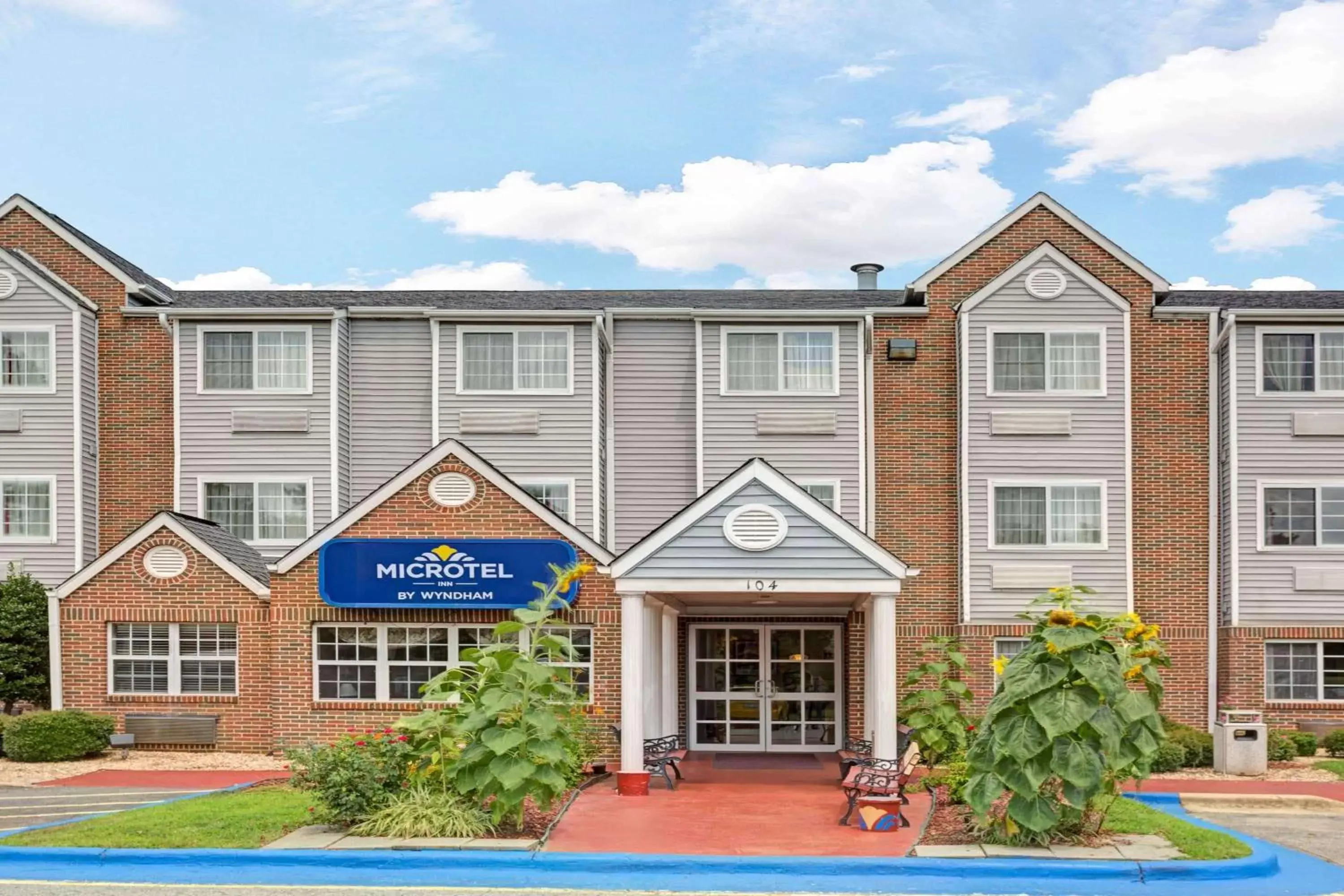 Property Building in Microtel Inn by Wyndham Raleigh-Durham Airport