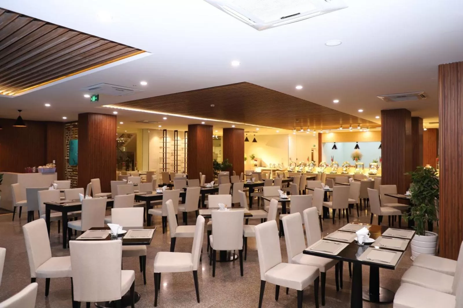 Restaurant/places to eat in TTC Hotel Can Tho