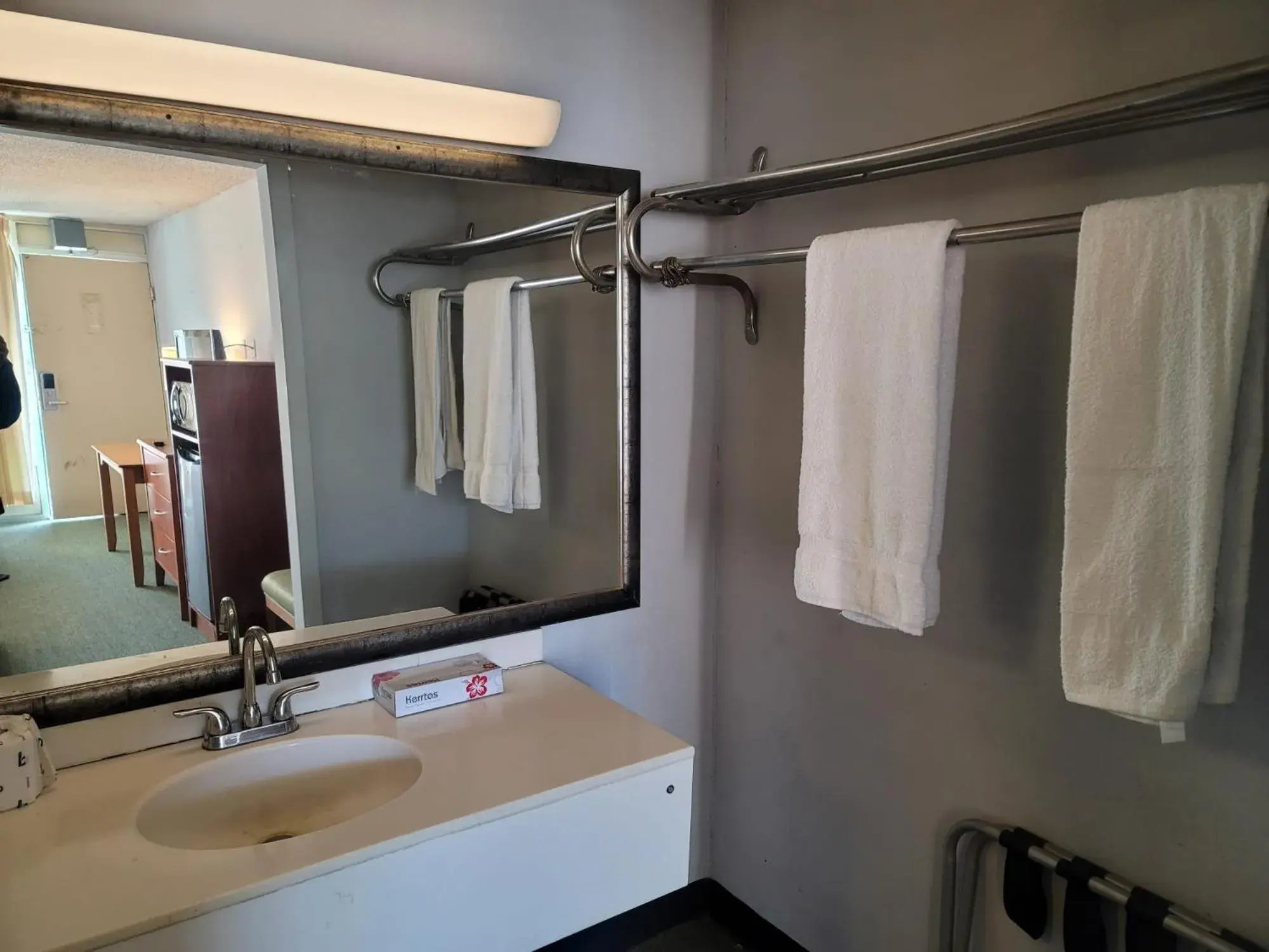 Bathroom in 121 Motel Henderson