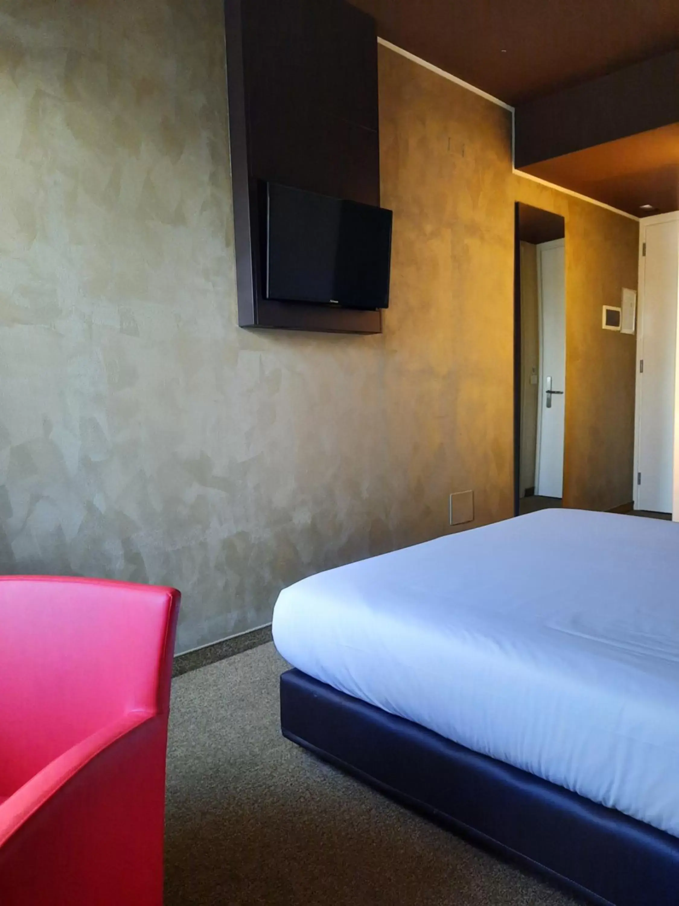 Bed in Best Western Hotel Continental Bed in Best Western Hotel Continental