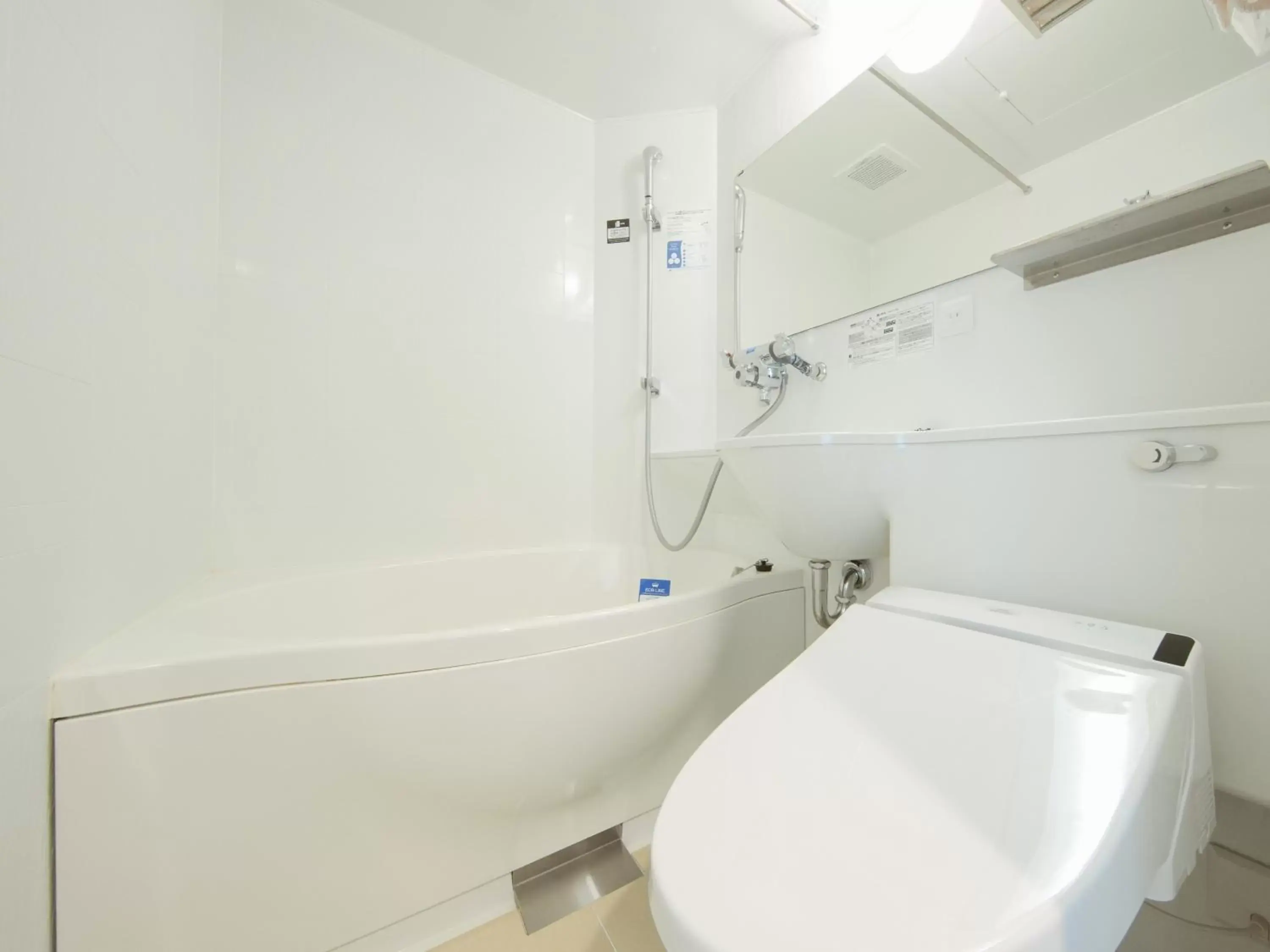 Single Room - Smoking in APA Hotel Kanku-Kishiwada Single Room - Smoking in APA Hotel Kanku-Kishiwada