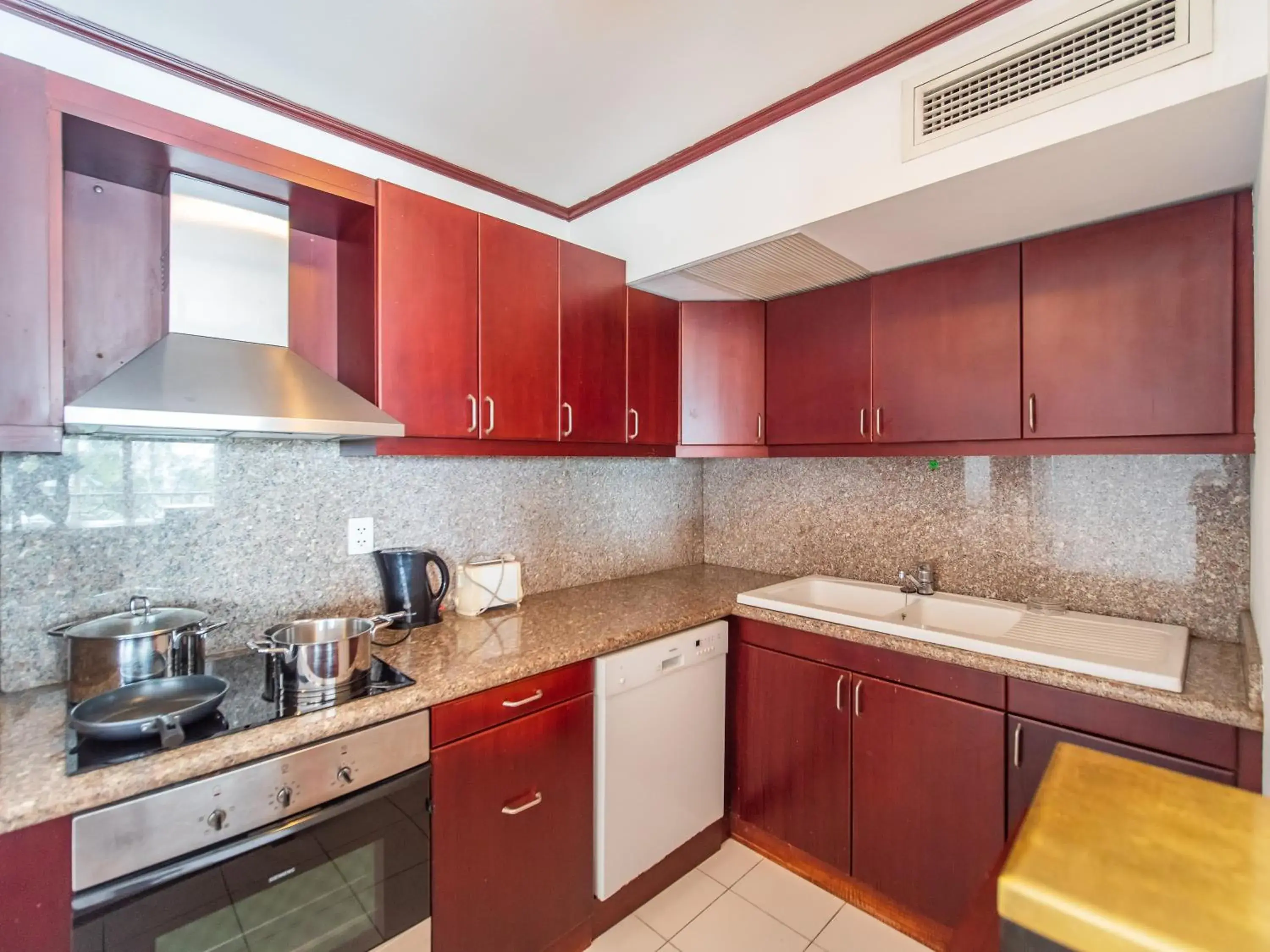 Kitchen/Kitchenette in Saigon Domaine Luxury Residences