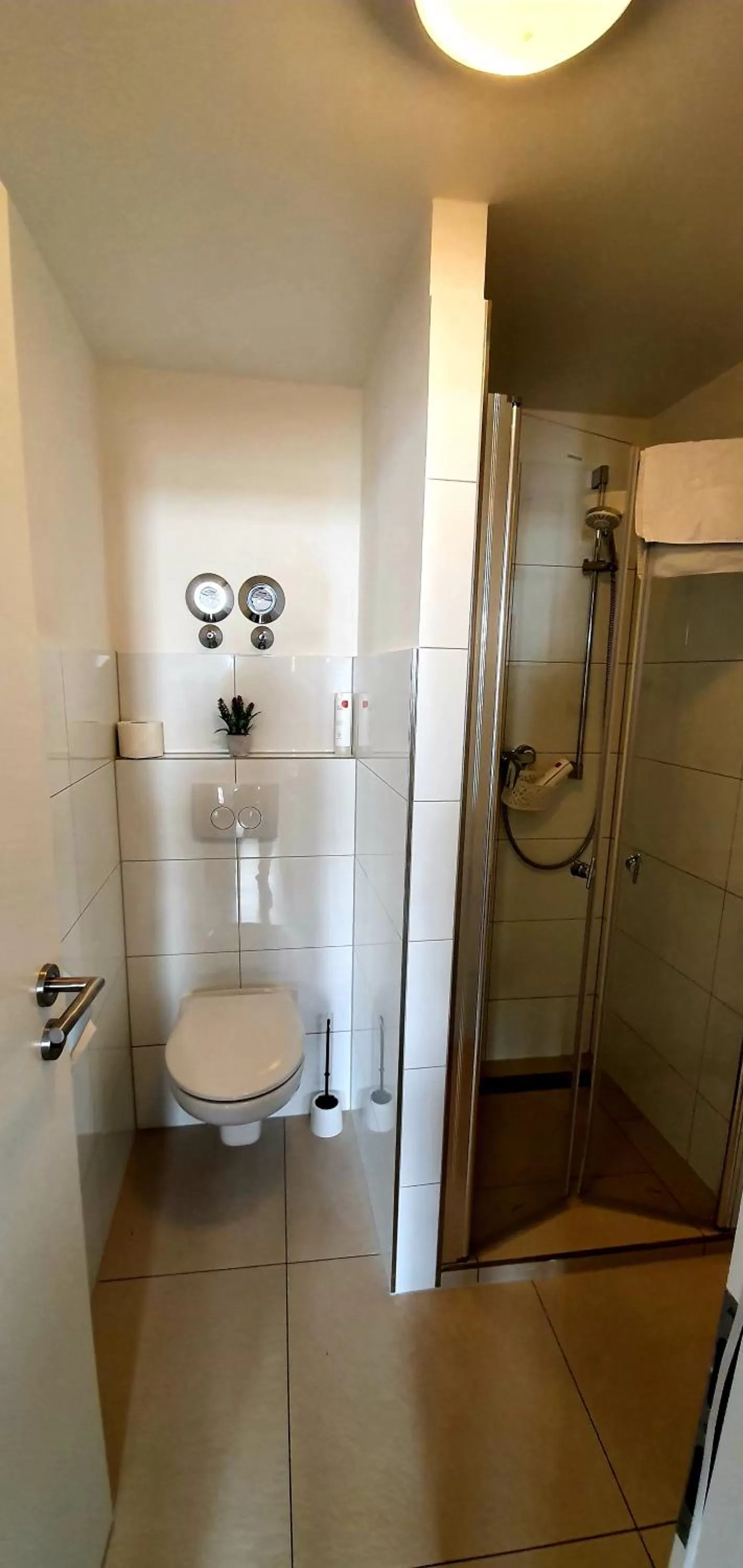 Shower in Boutique-Hotel Kronenstuben
