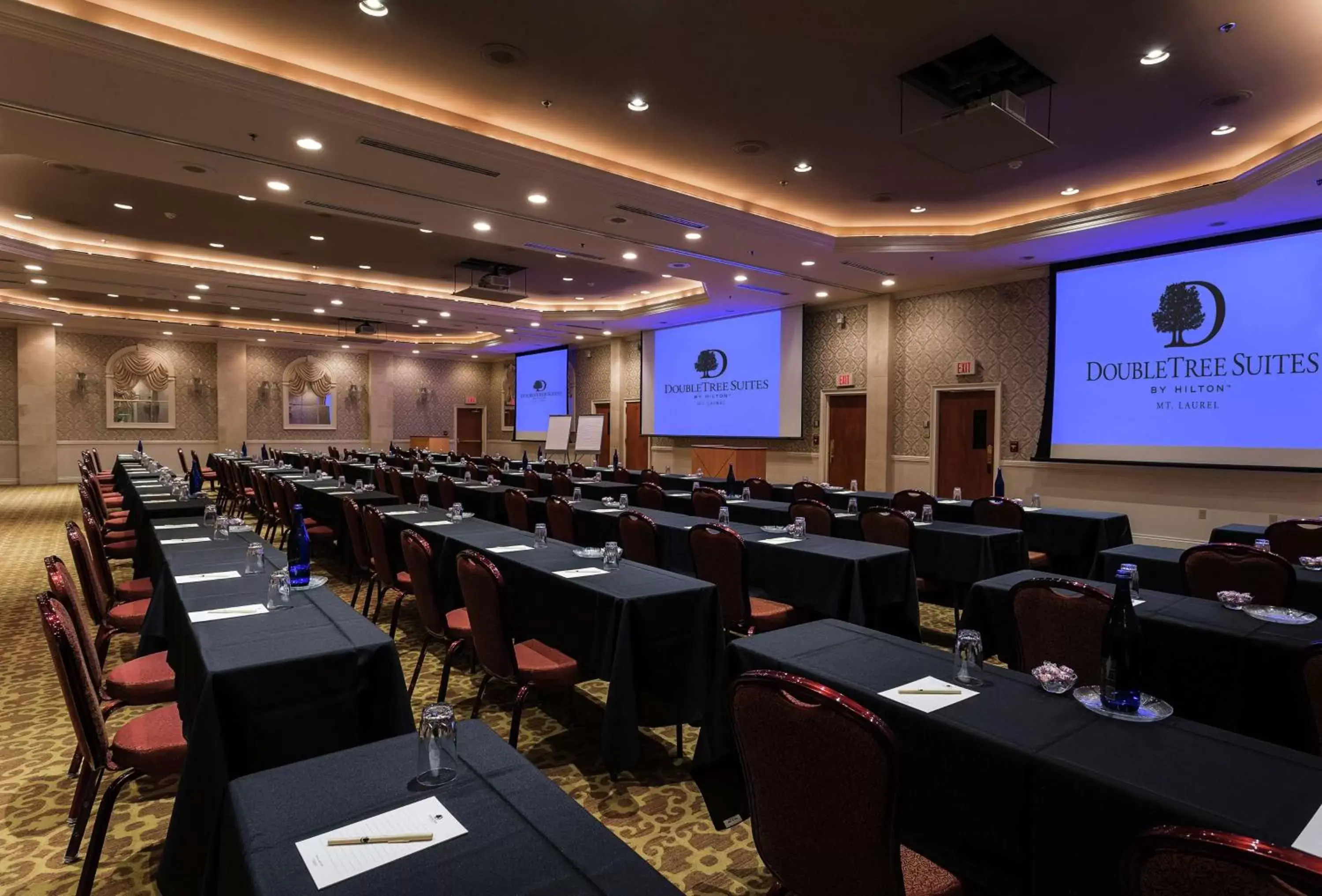 Meeting/conference room in DoubleTree Suites by Hilton Mount Laurel