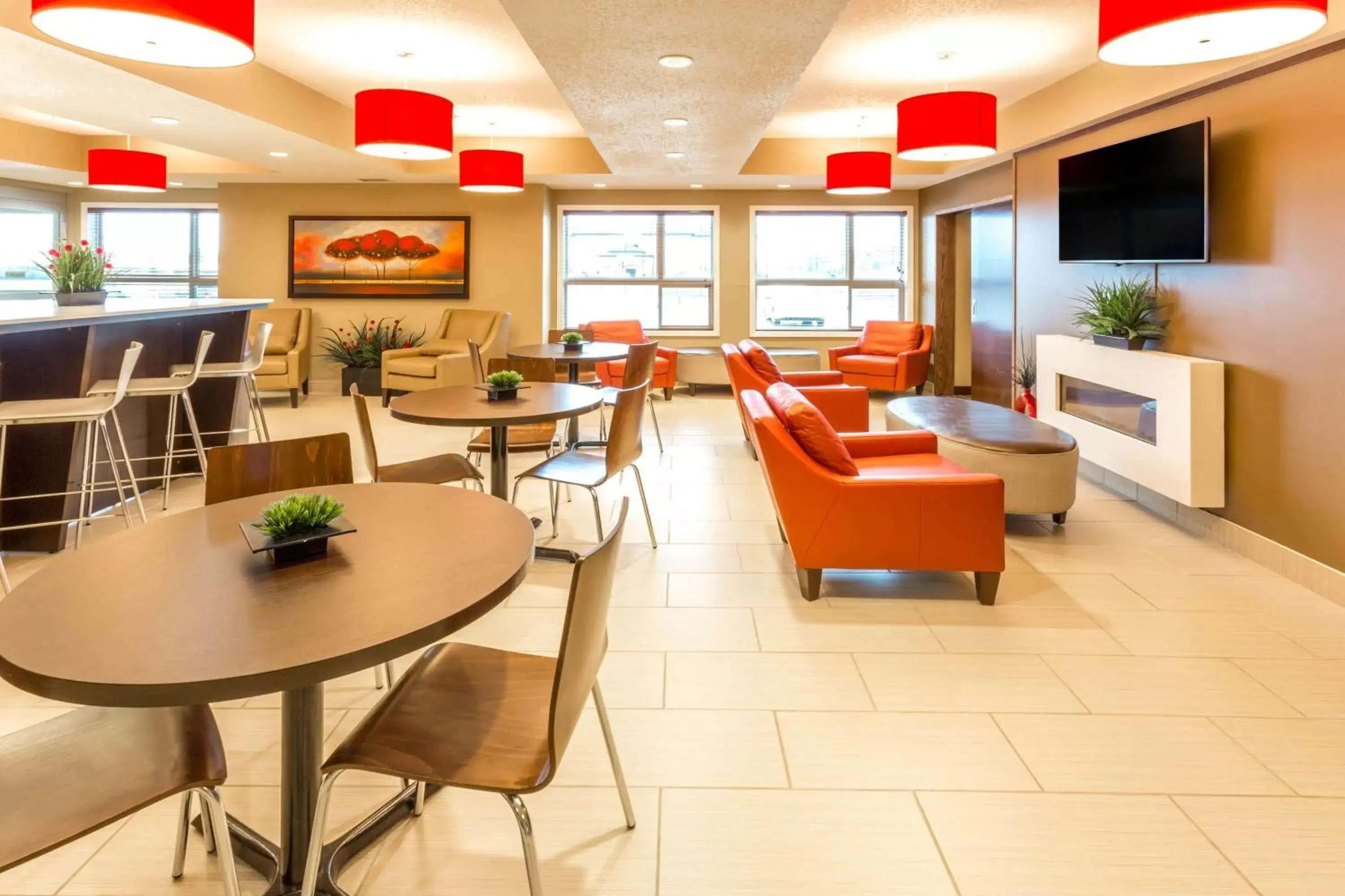 Lobby or reception in Microtel Inn & Suites by Wyndham Whitecourt