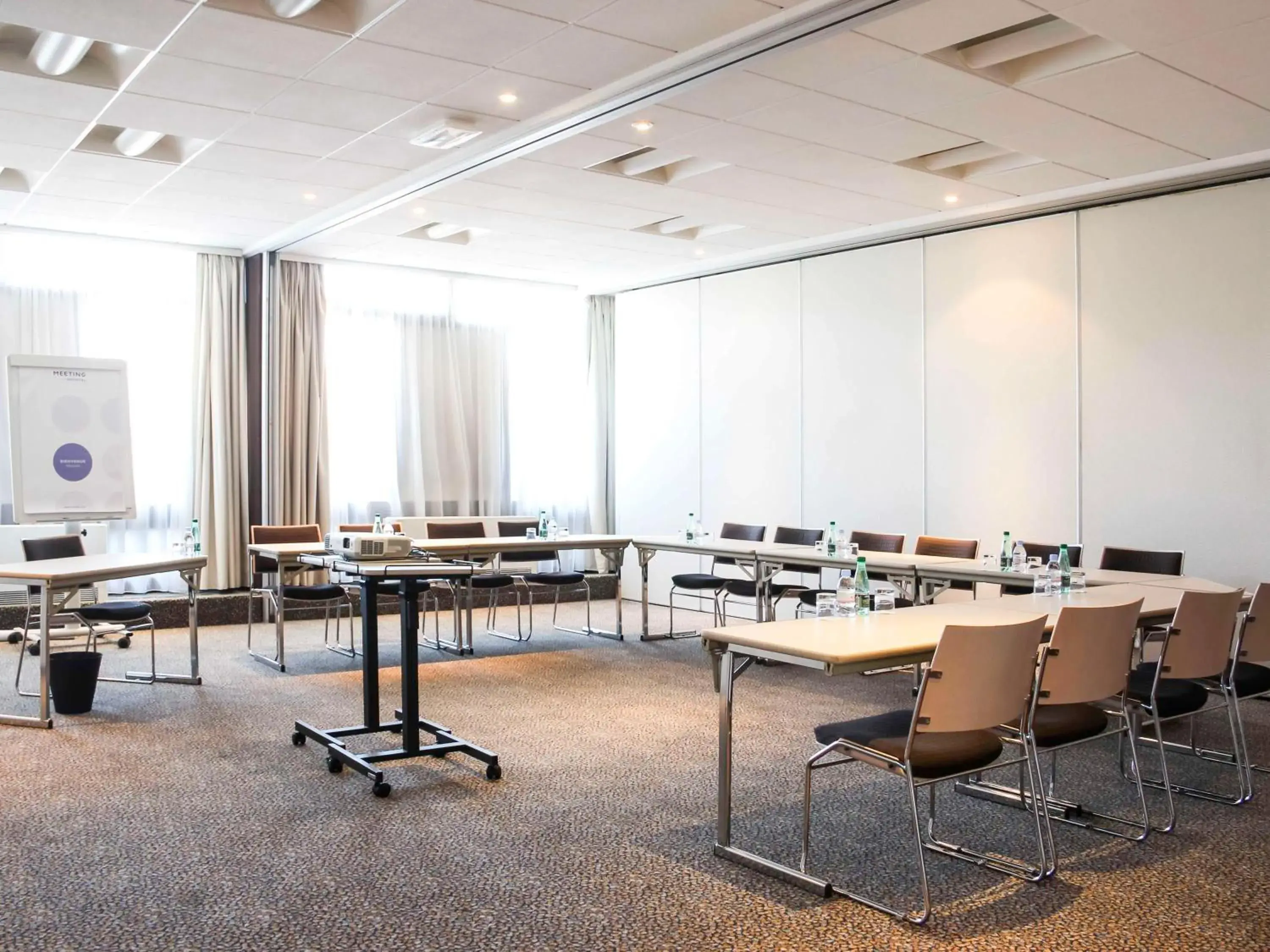 Business facilities in Novotel Marseille Est