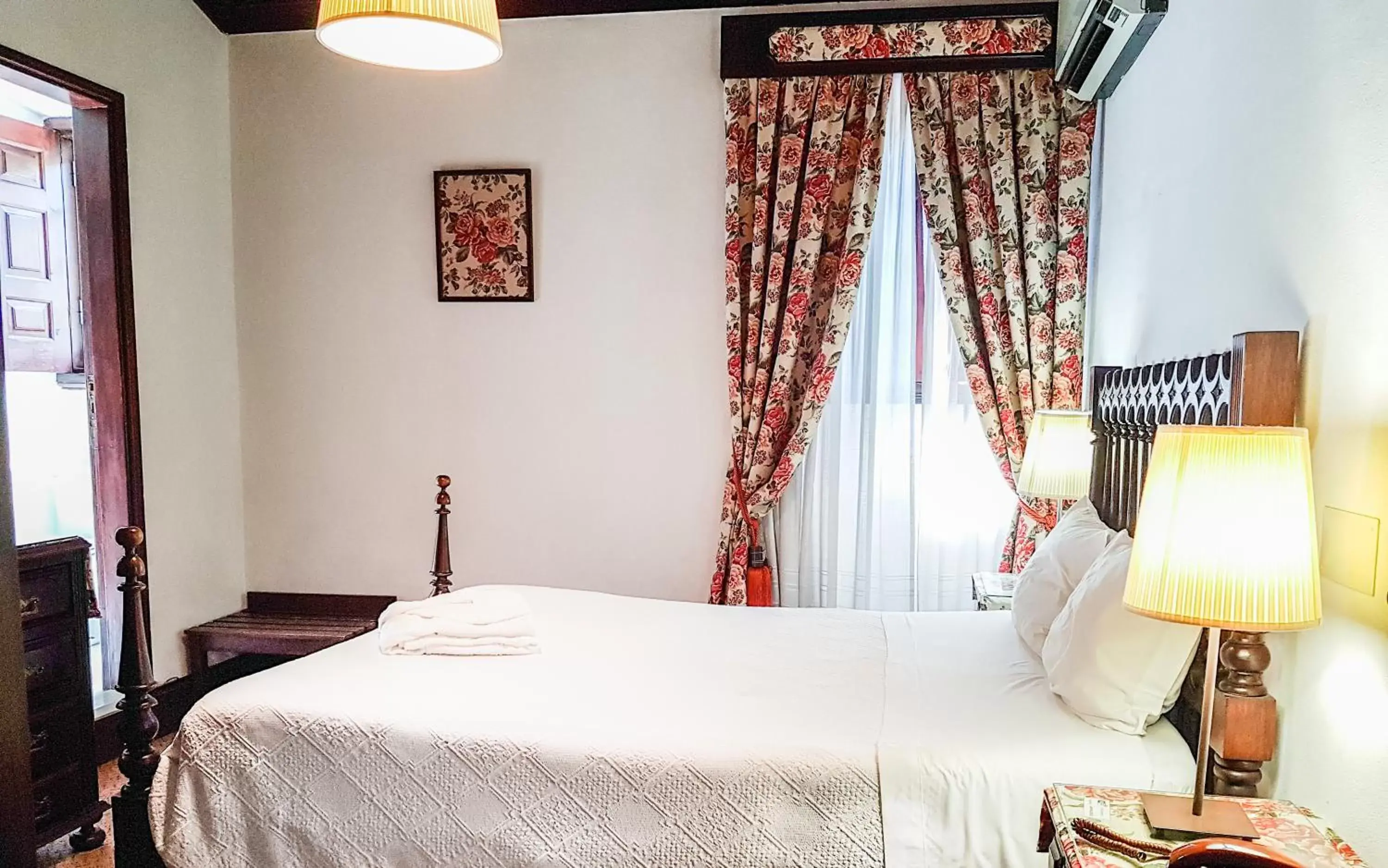 Standard Double Room in Hotel Residencial Alentejana Standard Double Room in Hotel Residencial Alentejana