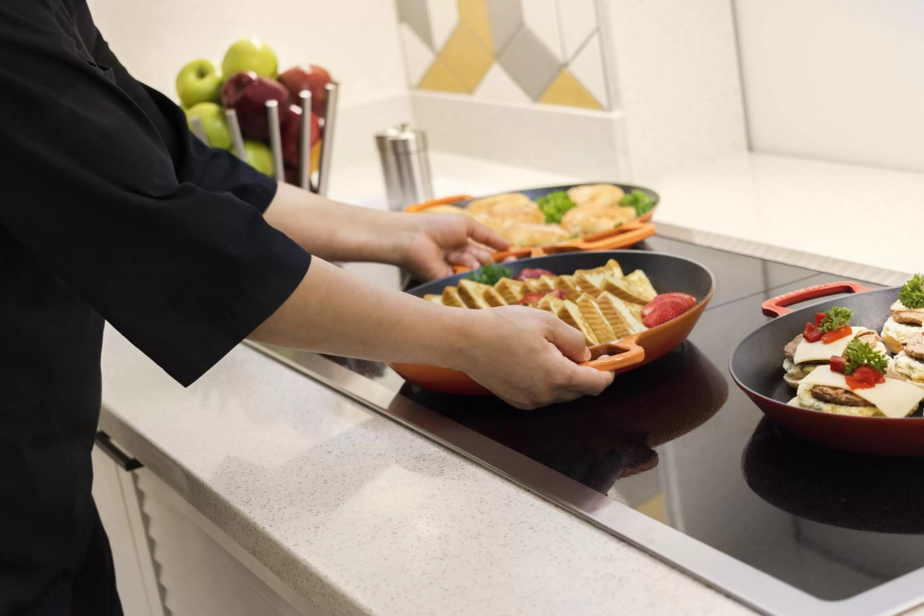 Restaurant/places to eat in Hyatt Place Chicago O'Hare Airport