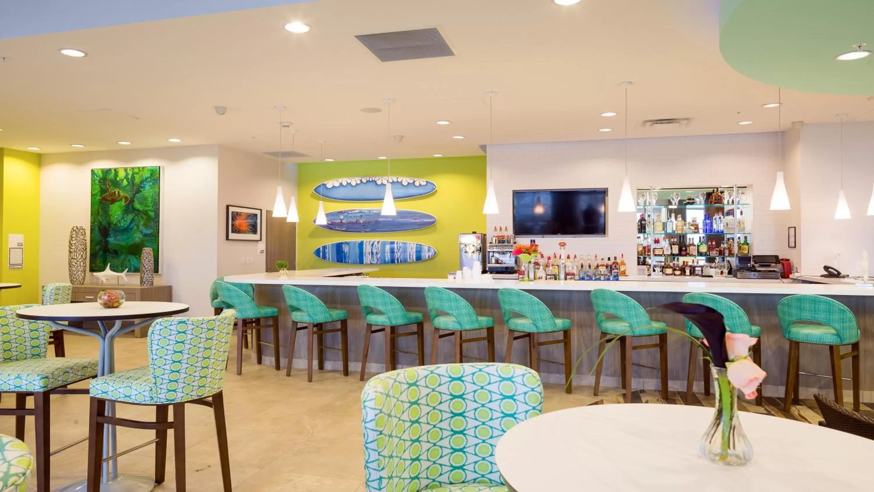 Lounge or bar, Restaurant/Places to Eat in Holiday Inn Resort Fort Walton Beach, an IHG Hotel