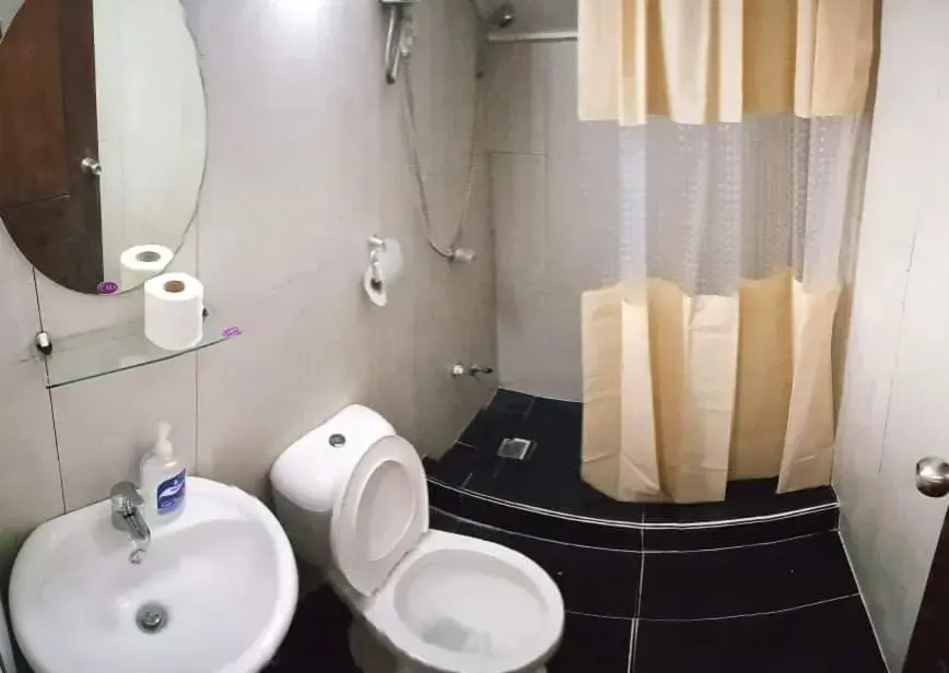 Bathroom in Amax Inn Cebu