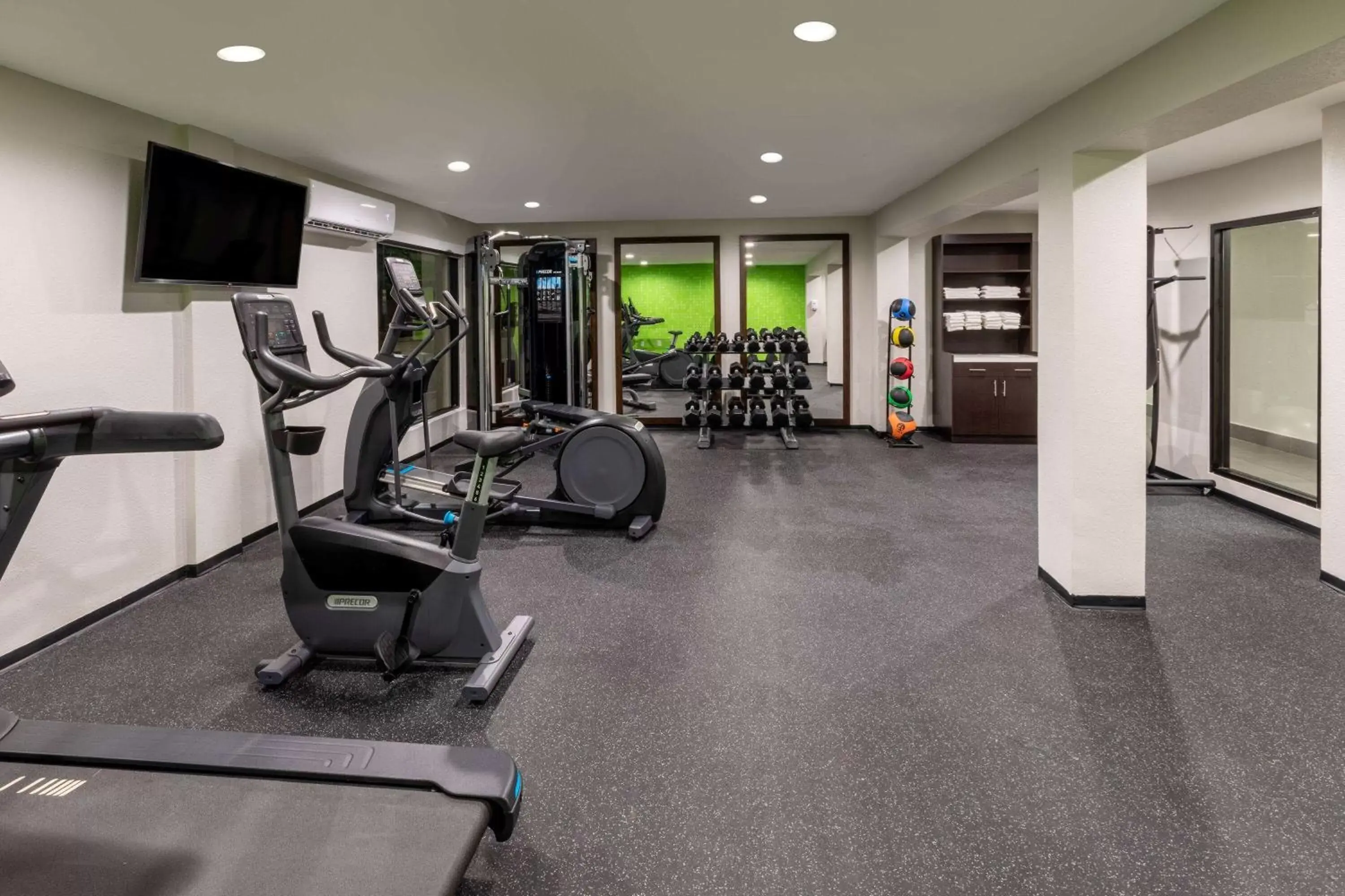 Spa and wellness centre/facilities, Fitness Center/Facilities in La Quinta by Wyndham Houston NW Brookhollow