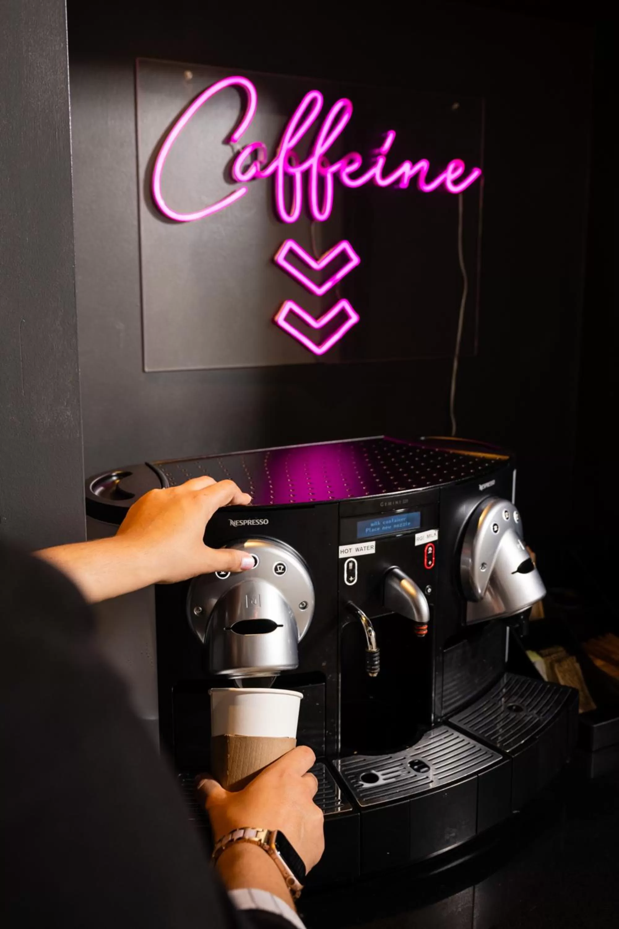 Coffee/tea facilities in Gladstone House