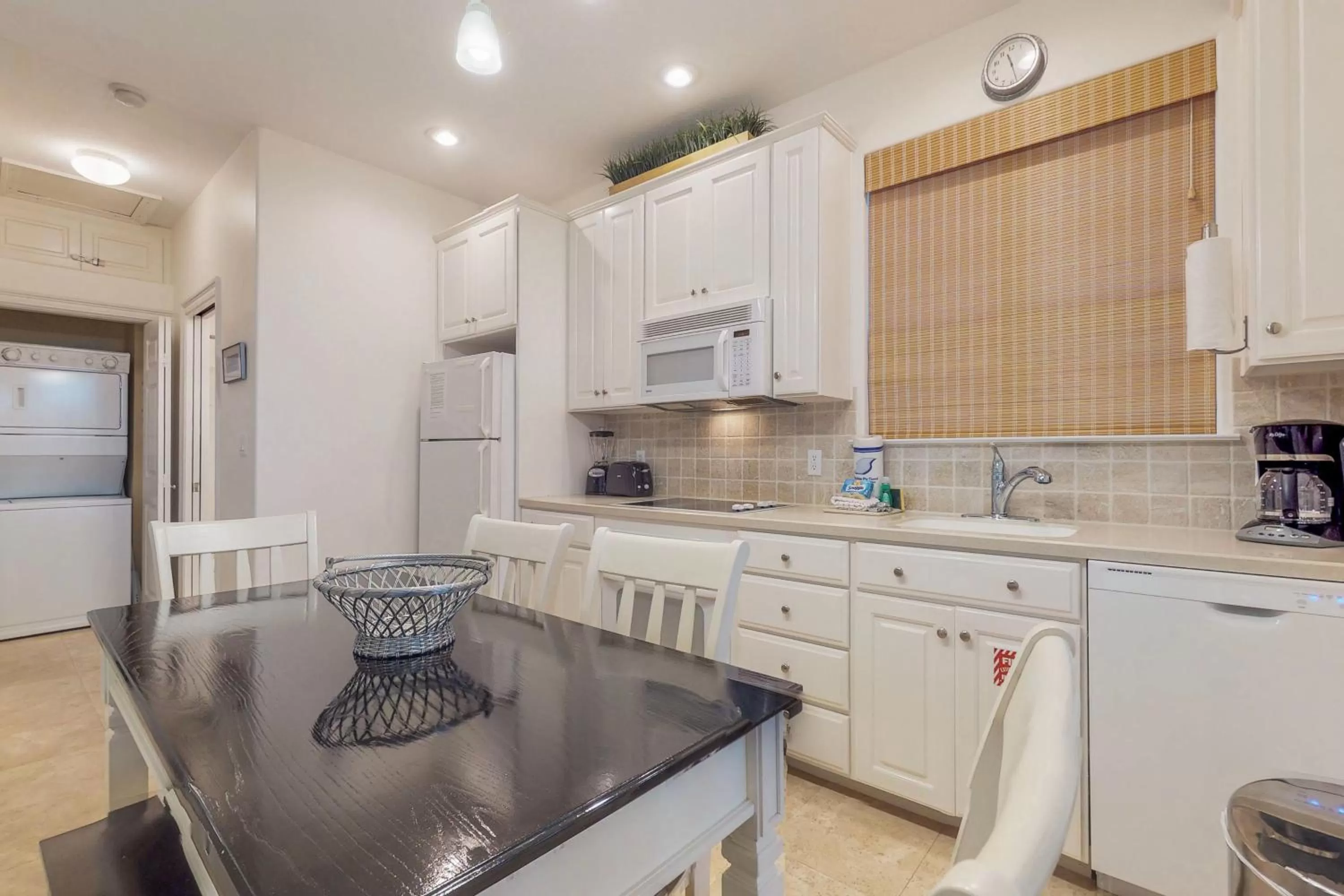 Kitchen/Kitchenette in Destiny Beach Villa #6A