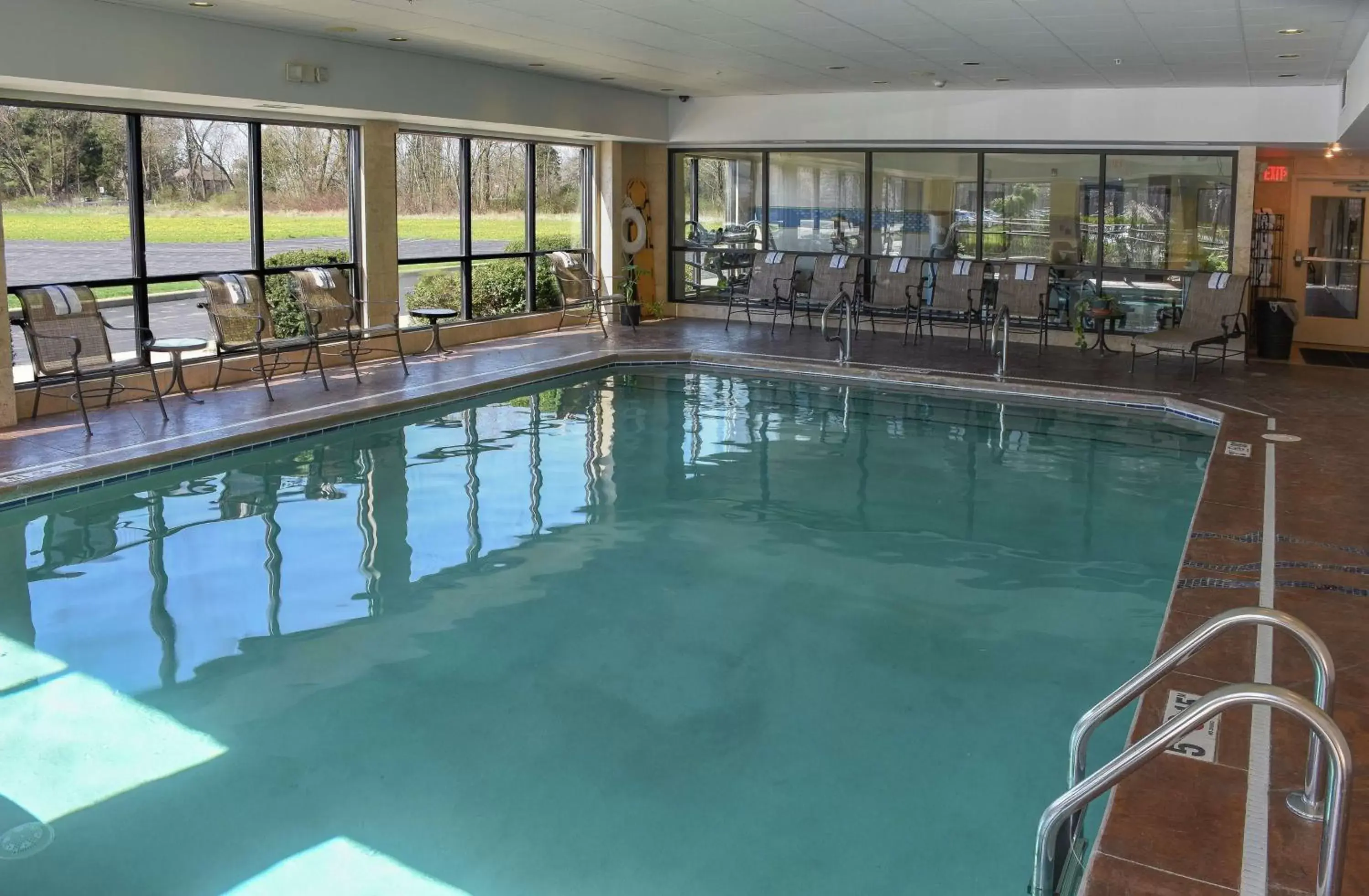 Pool view, Swimming Pool in Hampton Inn & Suites Youngstown-Canfield