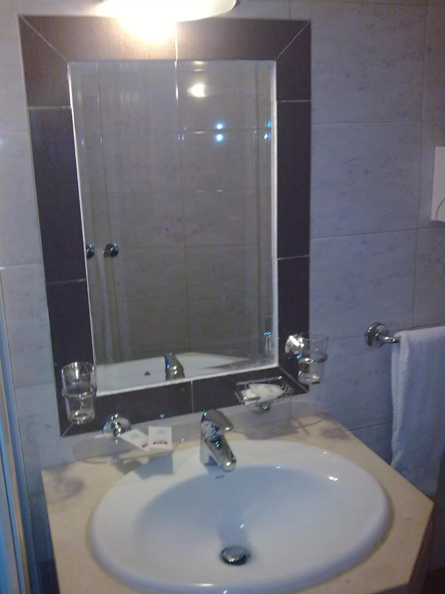 Bathroom in Real Caparica Hotel