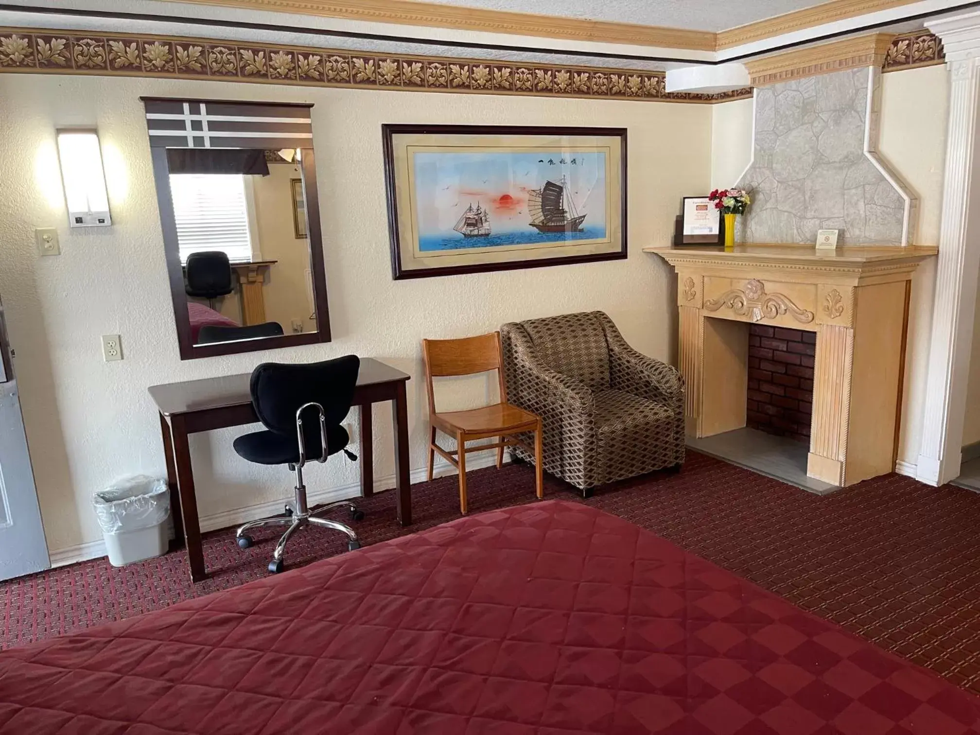 Bedroom, Seating Area in Budget Inn and Suites Corpus Christi