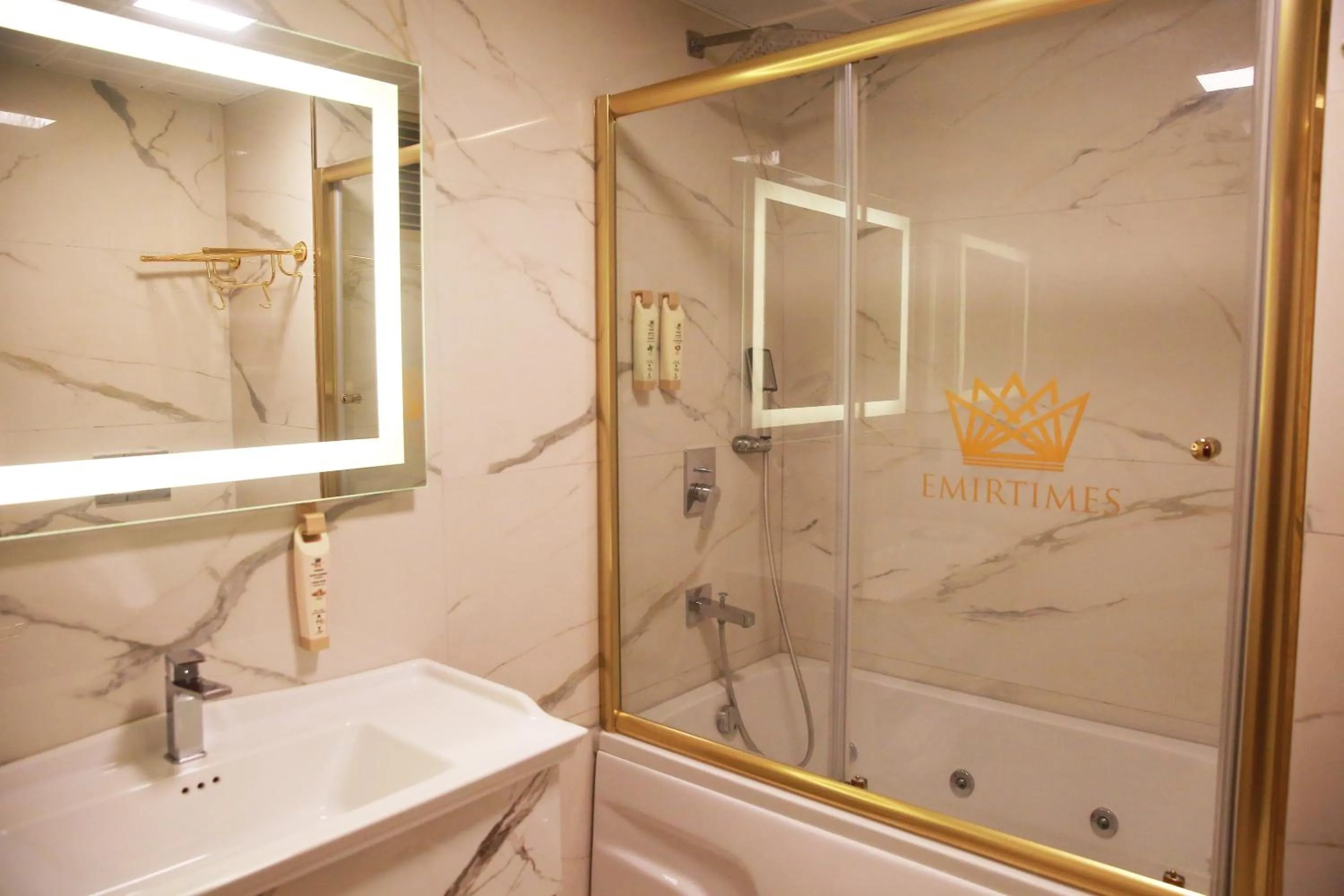 Bathroom in Emirtimes Hotel&Spa - Tuzla