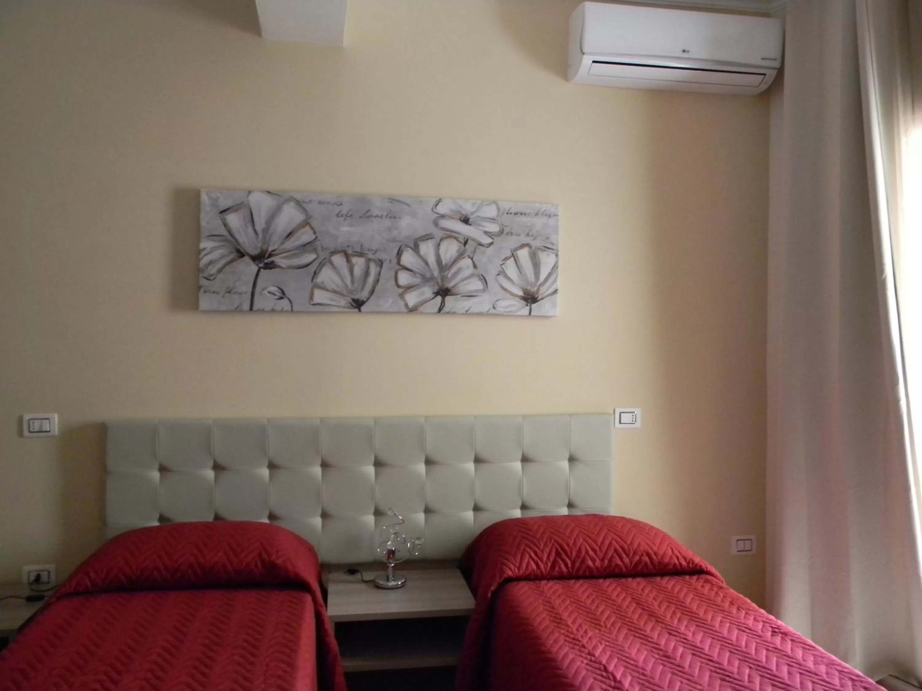 Bedroom, Bed in Tropeacentro