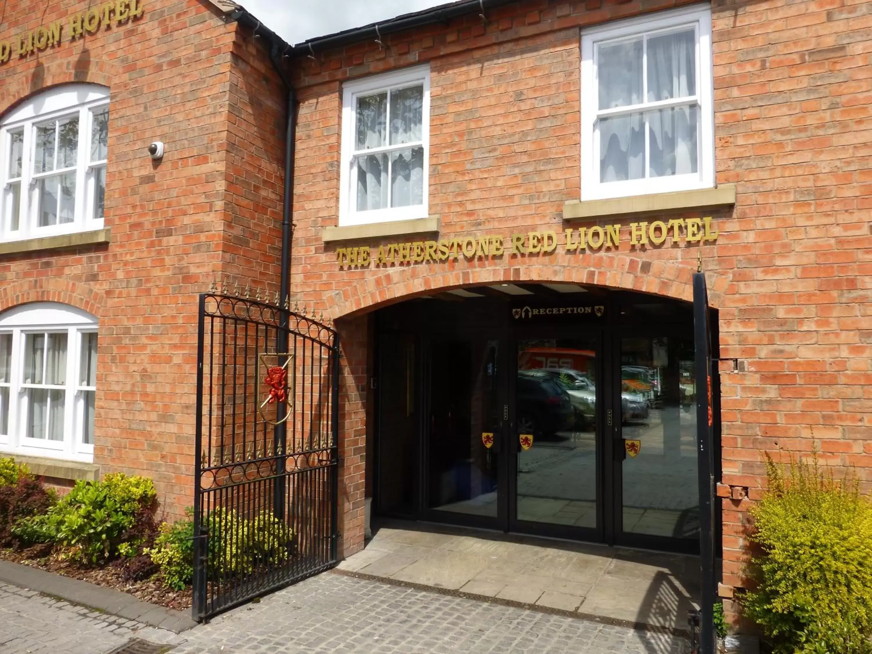 Facade/entrance, Property Building in The Atherstone Red Lion Hotel