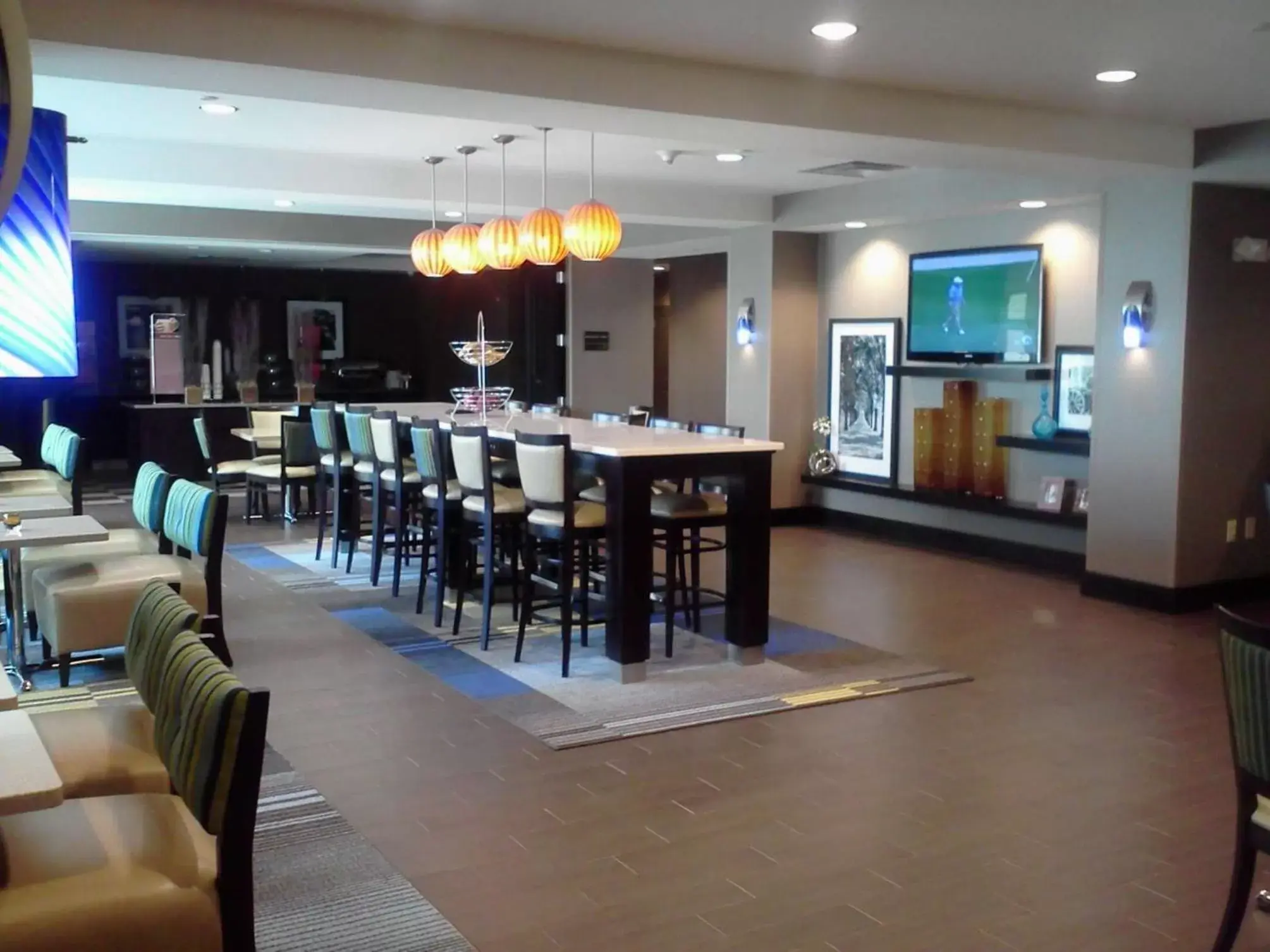 Dining area in Hampton Inn Oxford/Conference Center