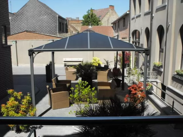 Patio in Hotel Saint Daniel