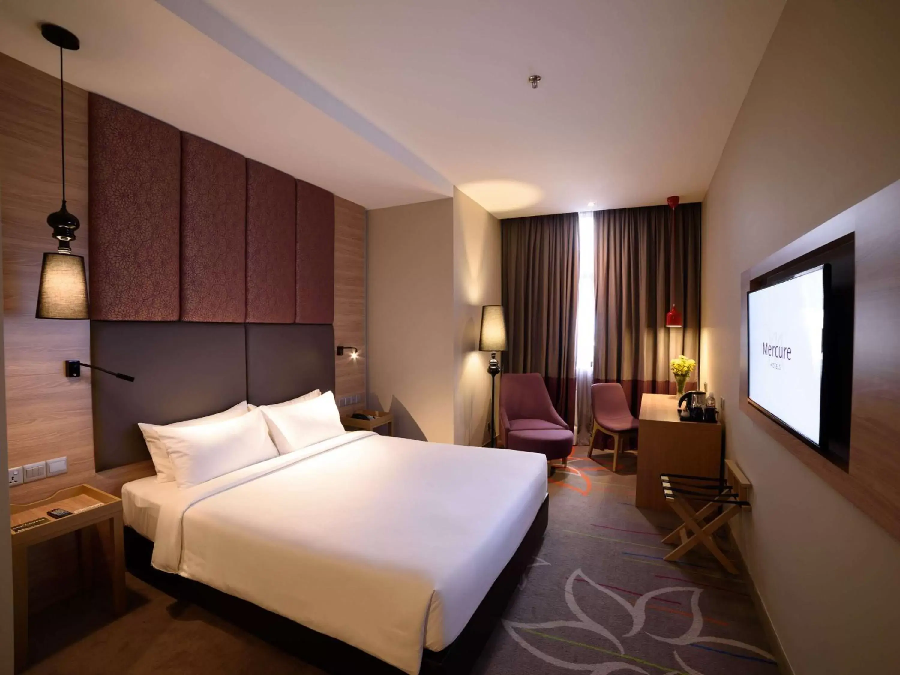 Photo of the whole room, Bed in Mercure Selangor Selayang