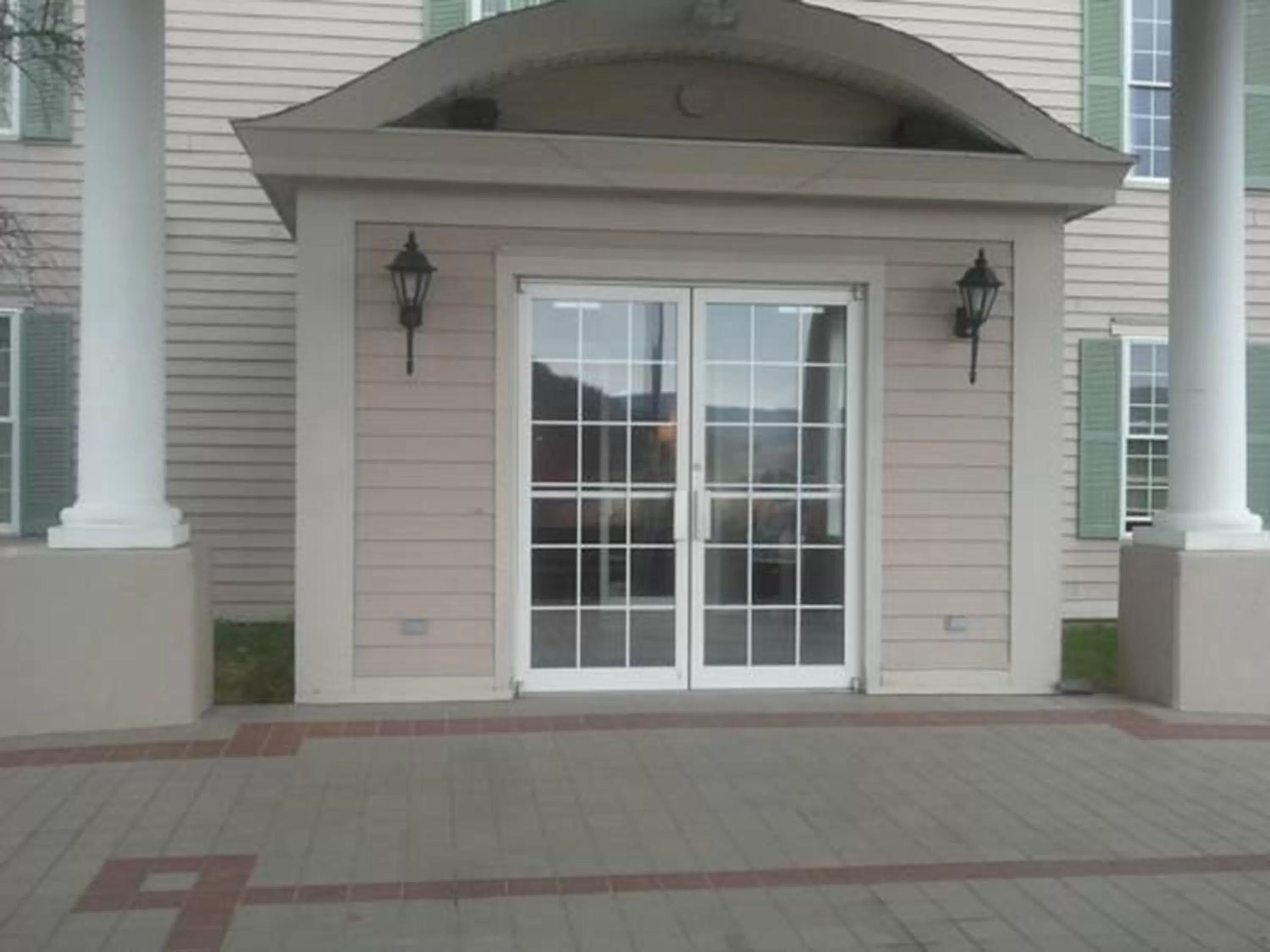 Facade/entrance in Quality Inn & Suites Schoharie near Howe Caverns