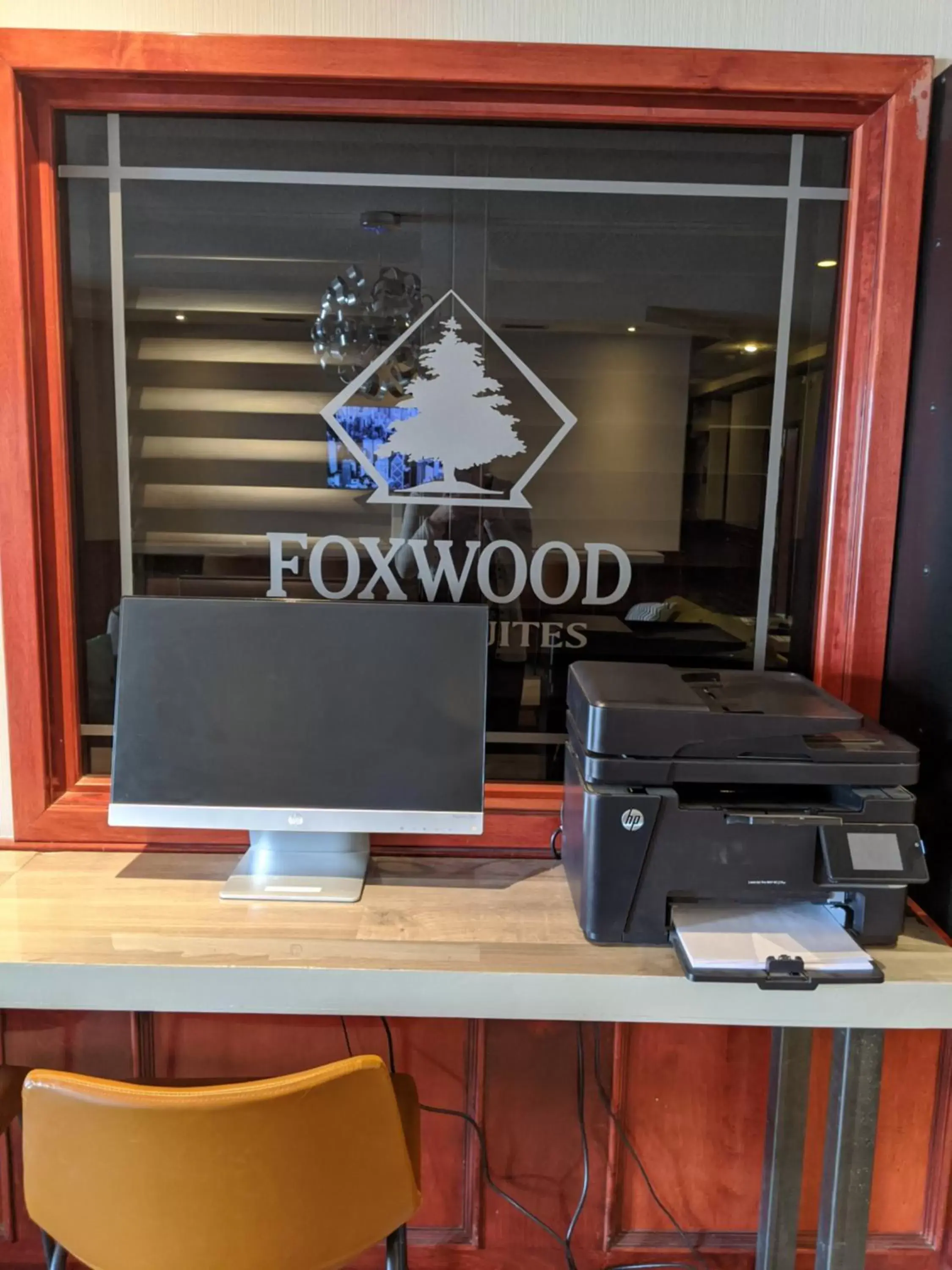 Lobby or reception in Foxwood Inn & Suites Drayton Valley