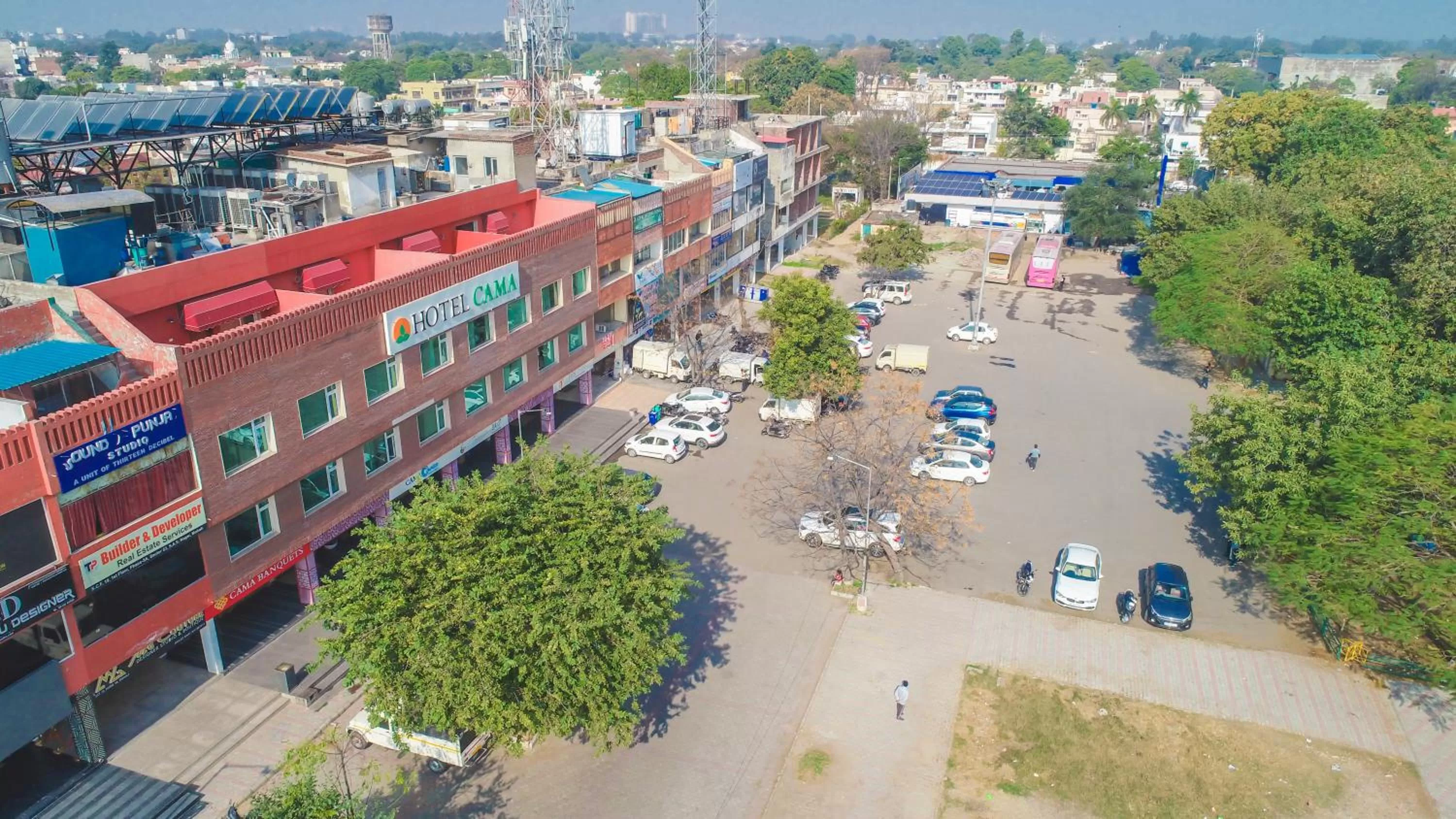 Property building in Hotel Cama