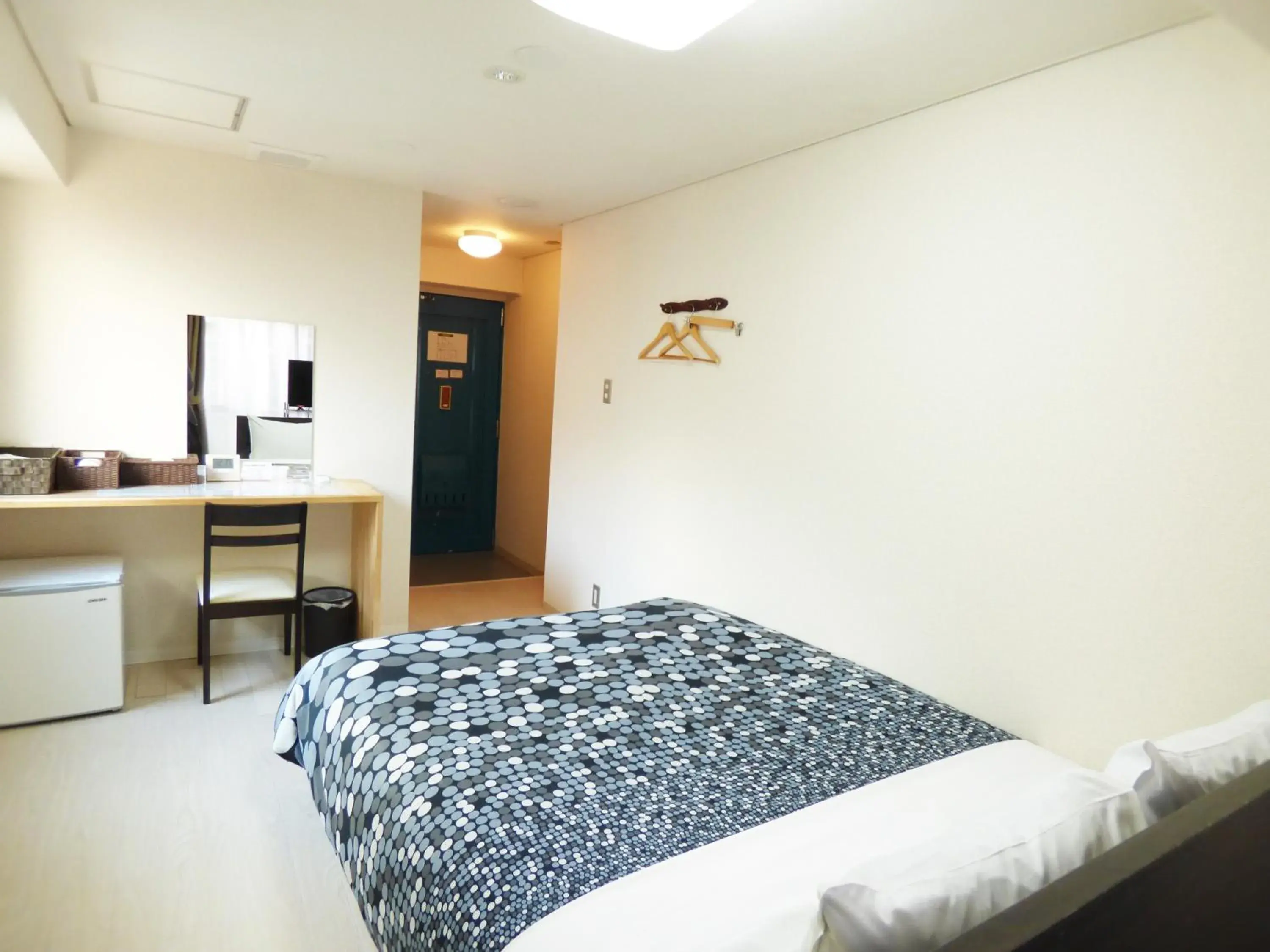 Photo of the whole room, Bed in Kyoto Uraraka Guest House