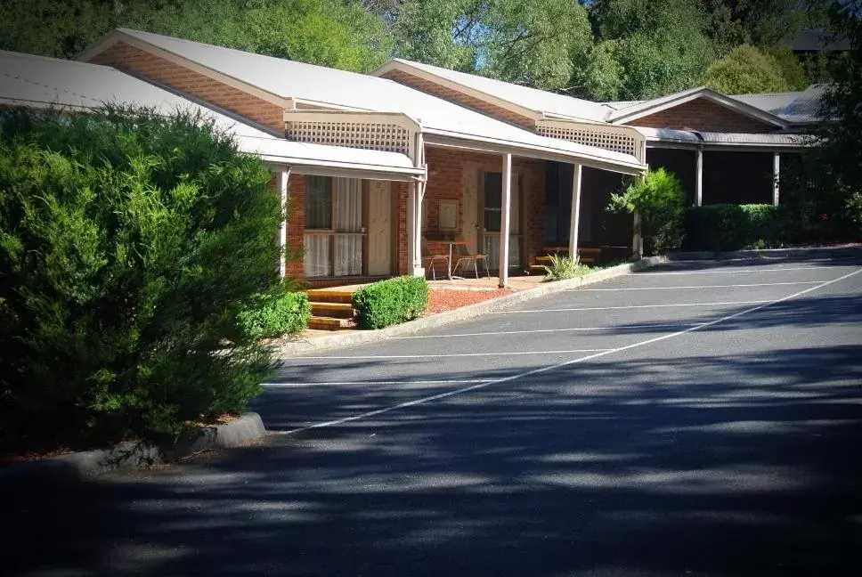 Facade/entrance, Property Building in Eltham Motor Inn