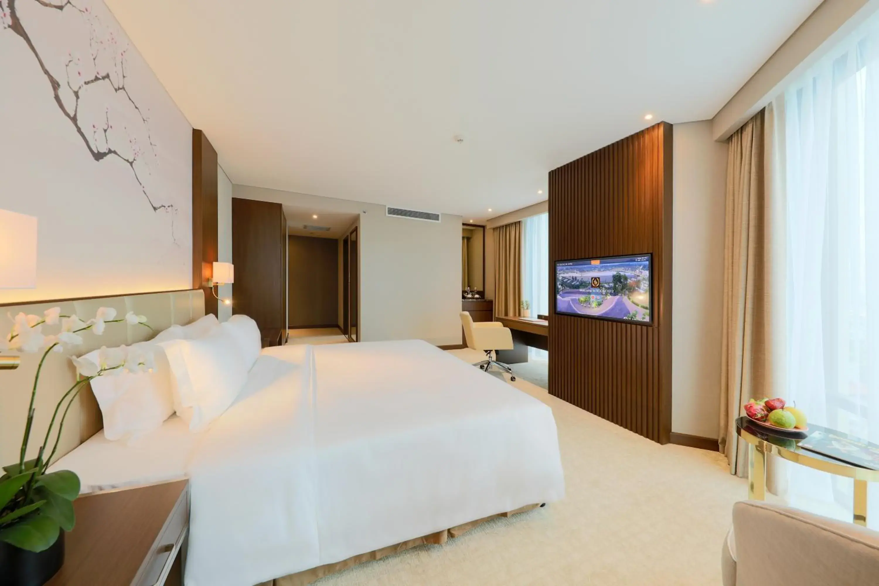 Photo of the whole room, Bed in Grand Vista Hanoi