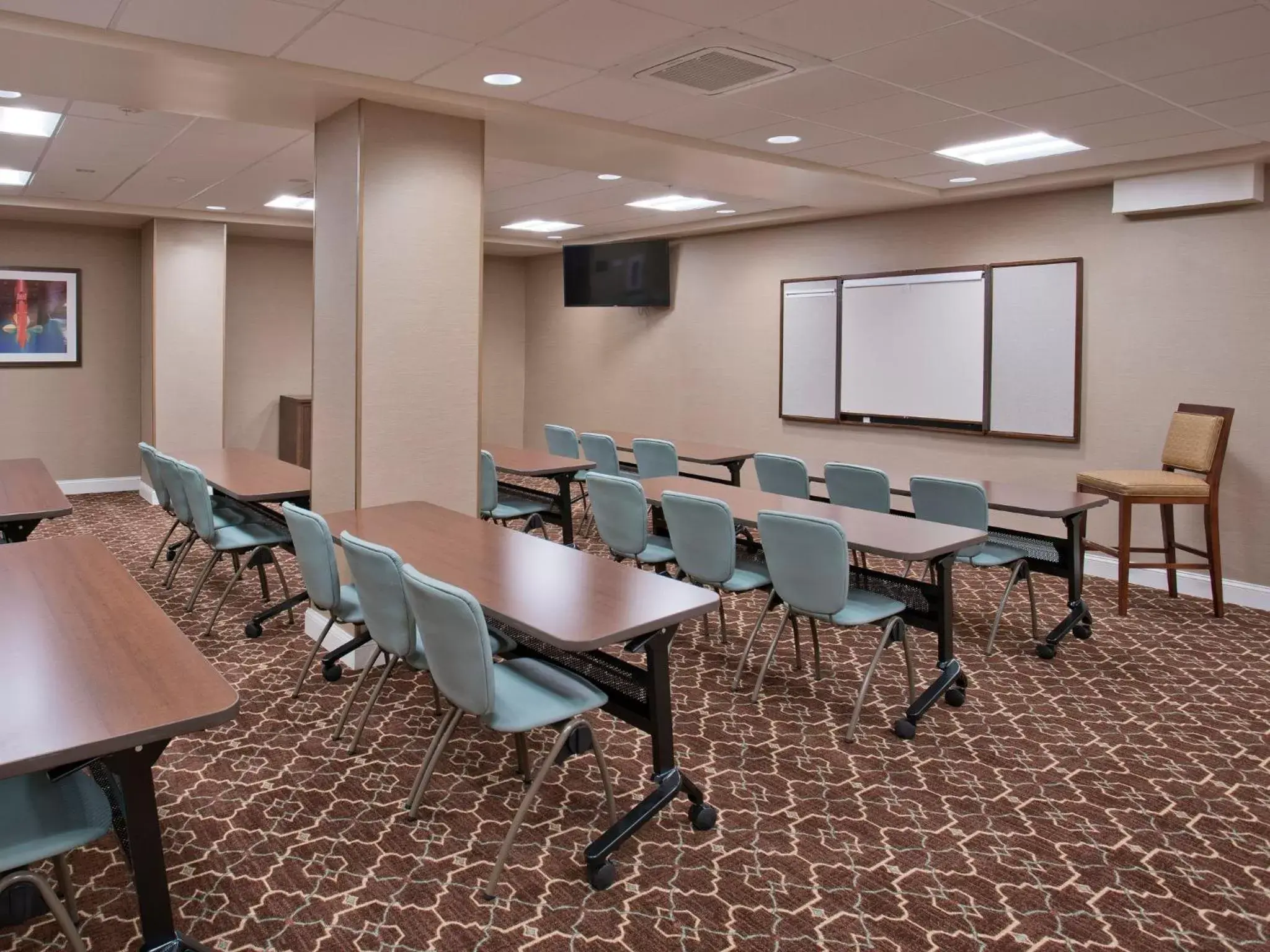 Meeting/conference room in Staybridge Suites Baltimore - Inner Harbor, an IHG Hotel