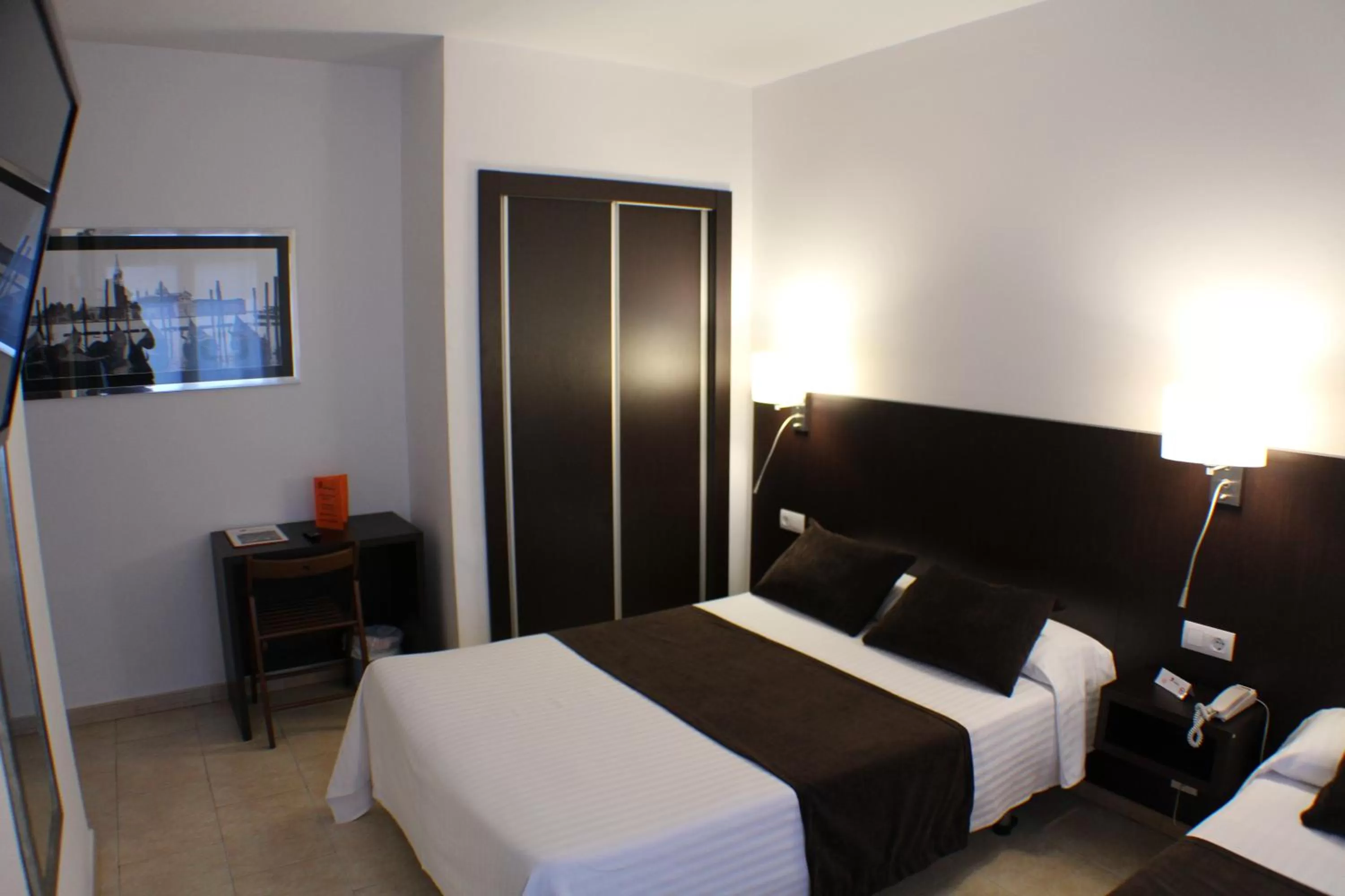 Bed in Hotel Marfany