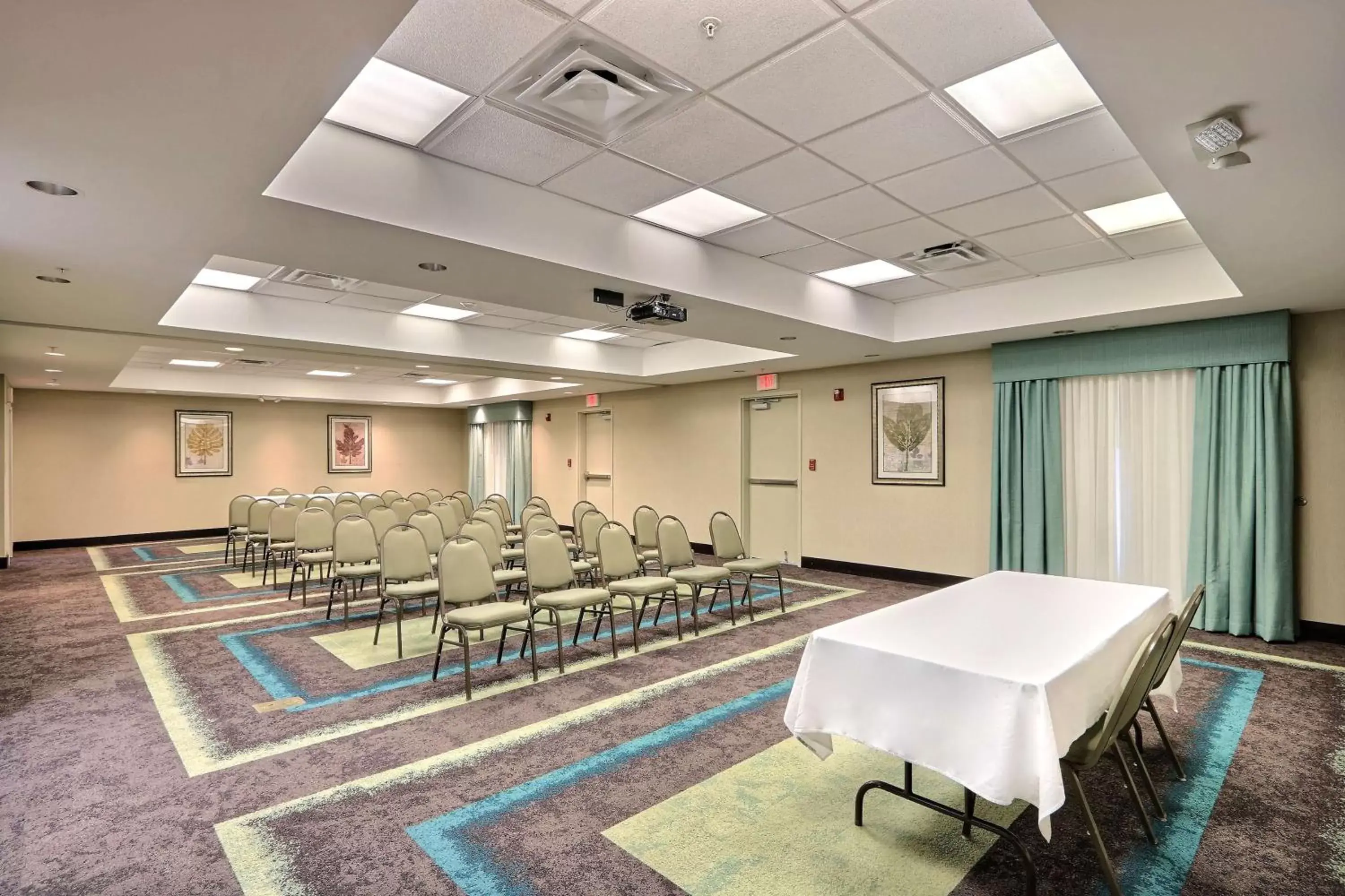 Meeting/conference room in Hampton Inn & Suites Savannah - I-95 South - Gateway