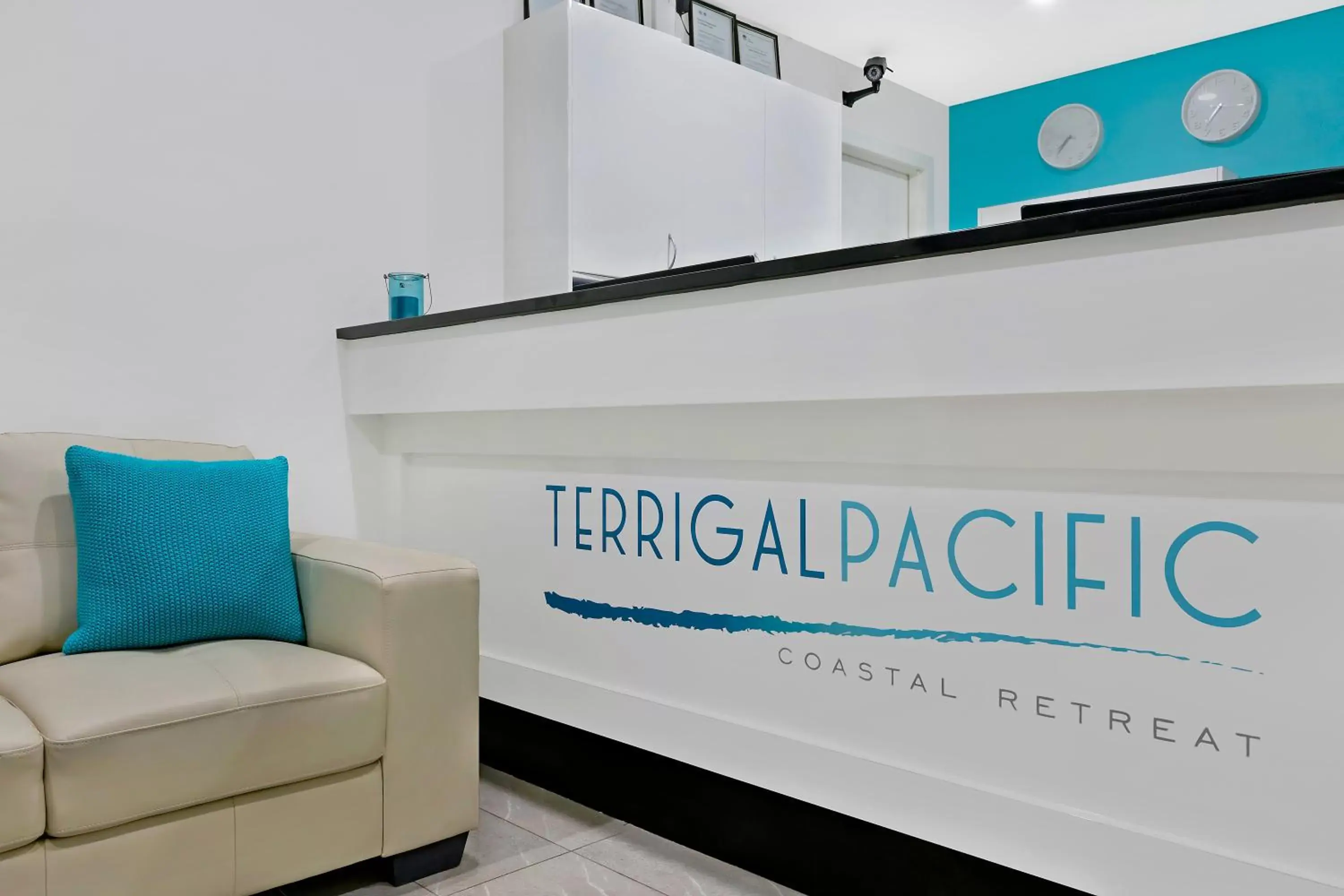 Lobby or reception in Terrigal Pacific Coastal Retreat