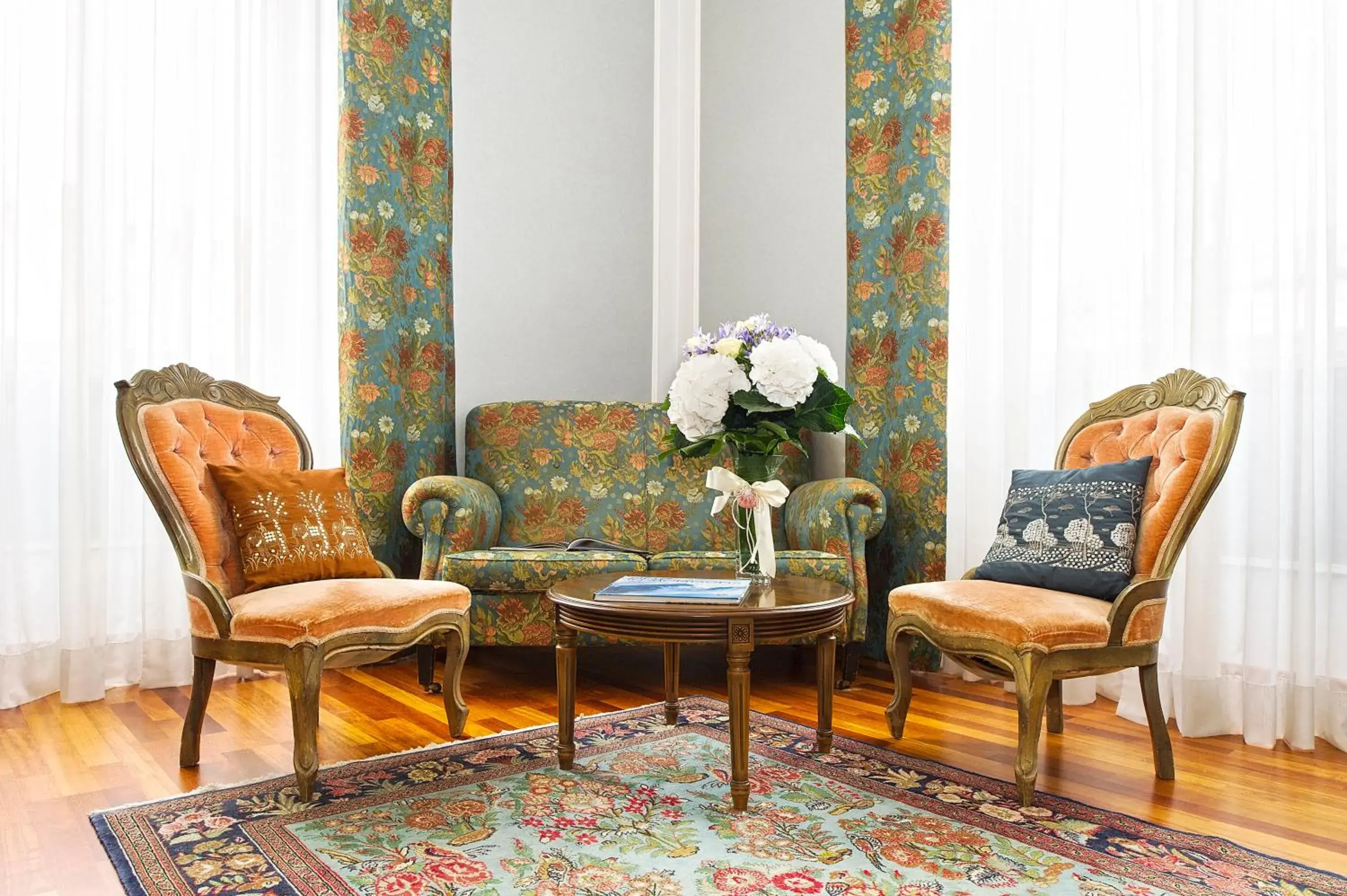 Seating Area in Grande Albergo Quattro Stagioni